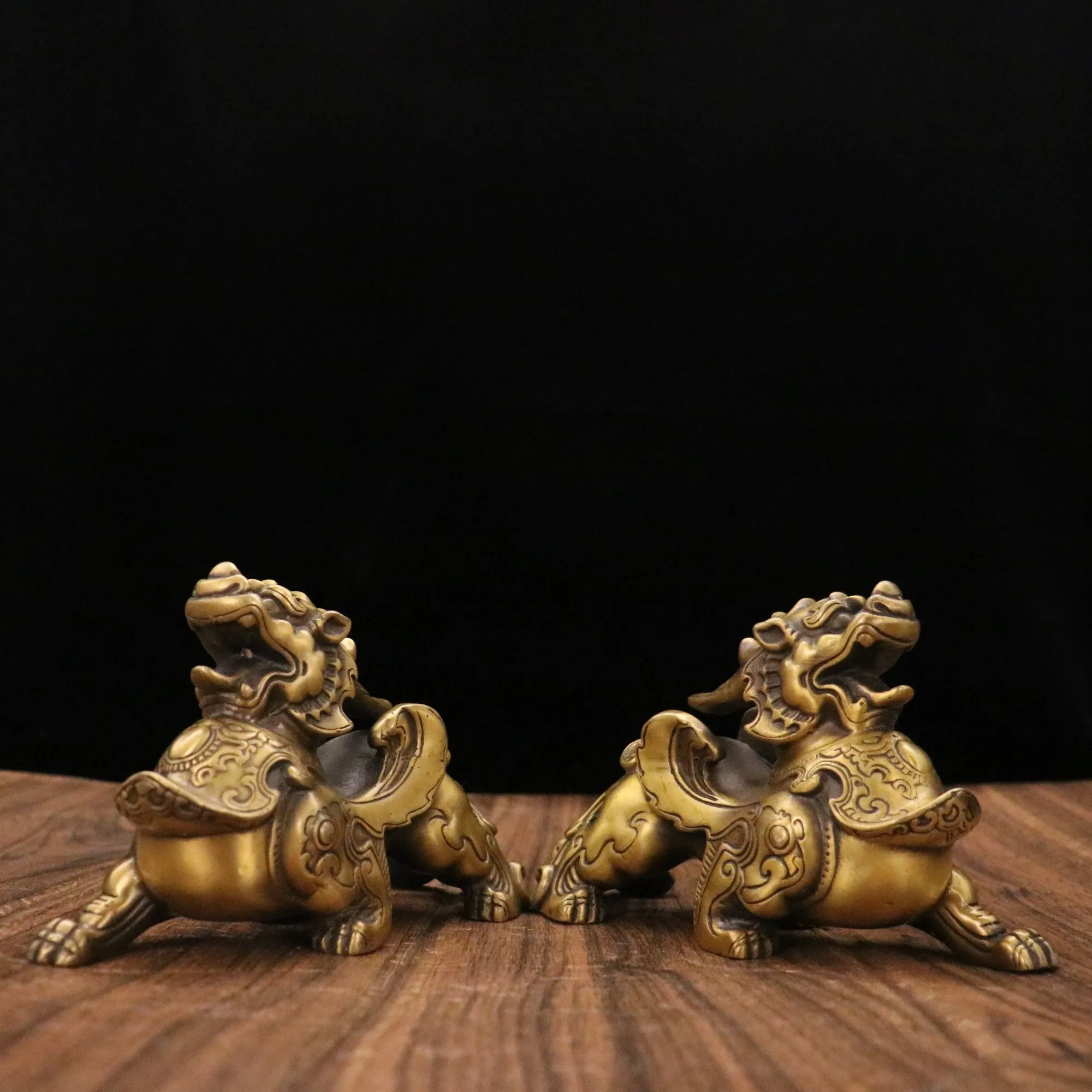 7"Tibetan Temple Collection Old Brass Patina Brave Troops Apair Pixiu Gather fortune office ornament Town house Exorcism
7"Tibetan Temple Collection Old Brass Patina Brave Troops Apair Pixiu Gather fortune office ornament Town house Exorcism