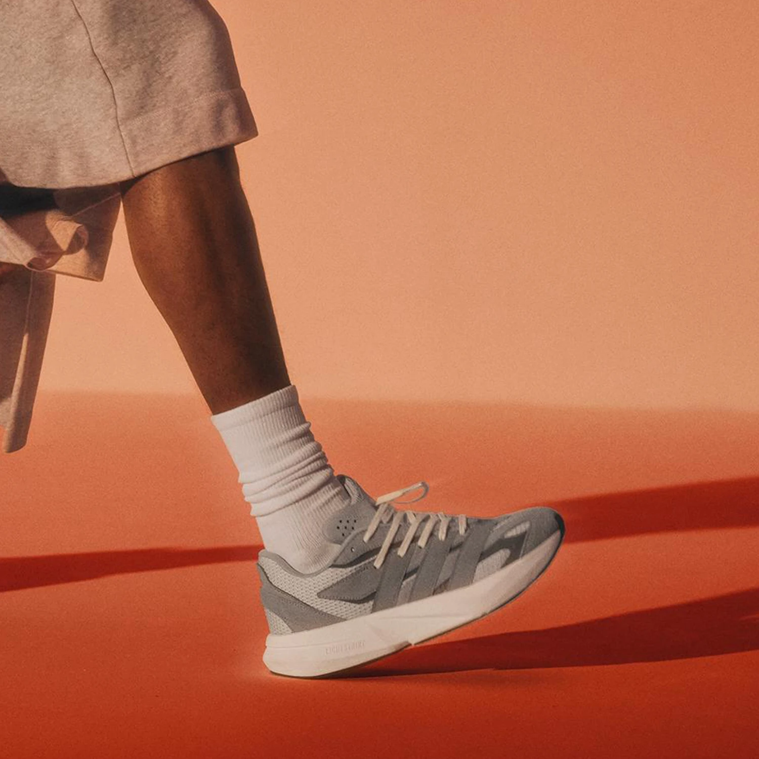 Adidas Official 2025 New Men's Low-Top Cushion Running Shoes IH8607
Adidas Official 2025 New Men's Low-Top Cushion Running Shoes IH8607