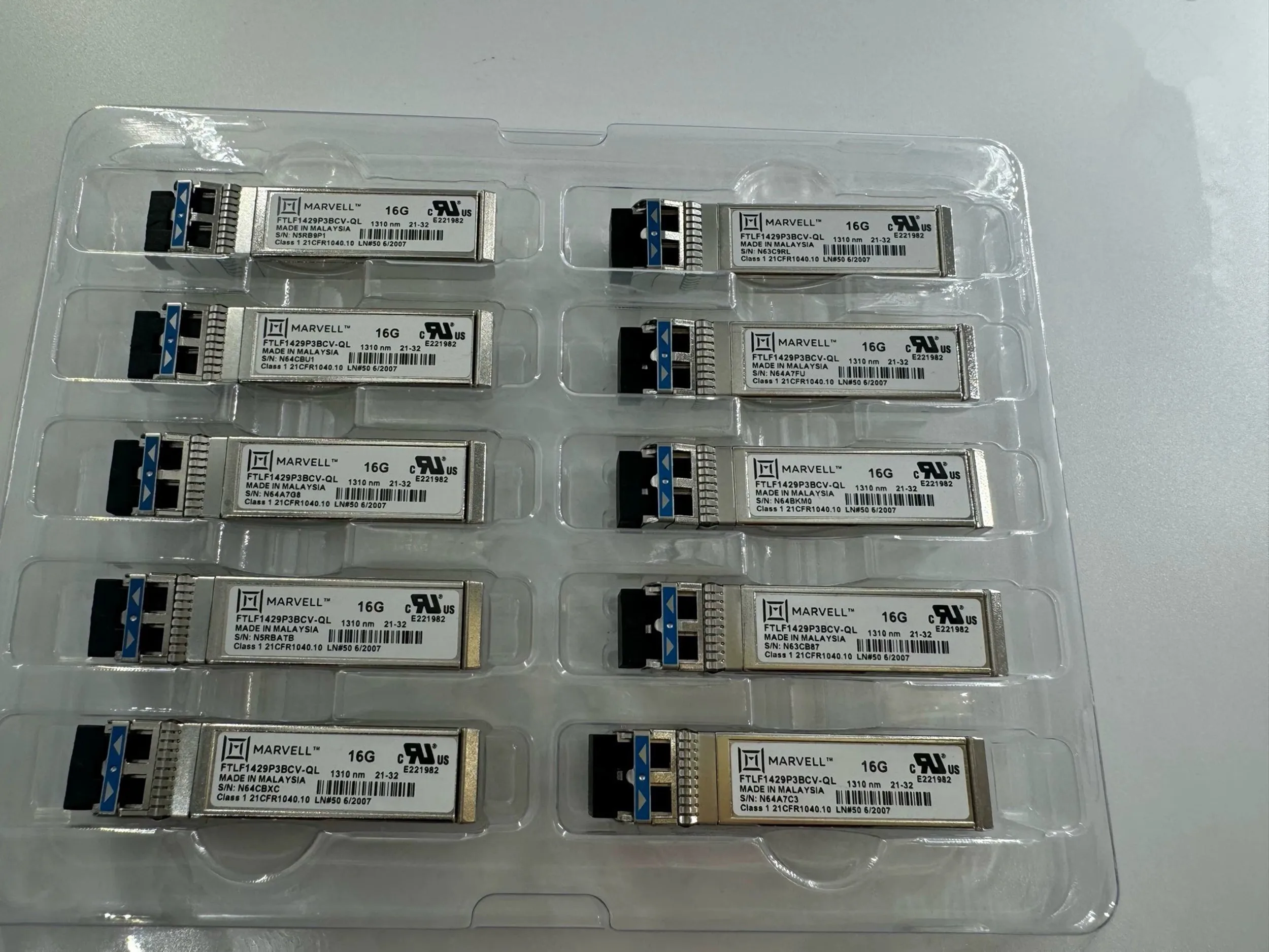 Transceiver SFP MARVELL 16G 10KM FTLF1429P3BCV-QL SFP+ 16GB 10KM 1310NM Fiber optical
Transceiver SFP MARVELL 16G 10KM FTLF1429P3BCV-QL SFP+ 16GB 10KM 1310NM Fiber optical