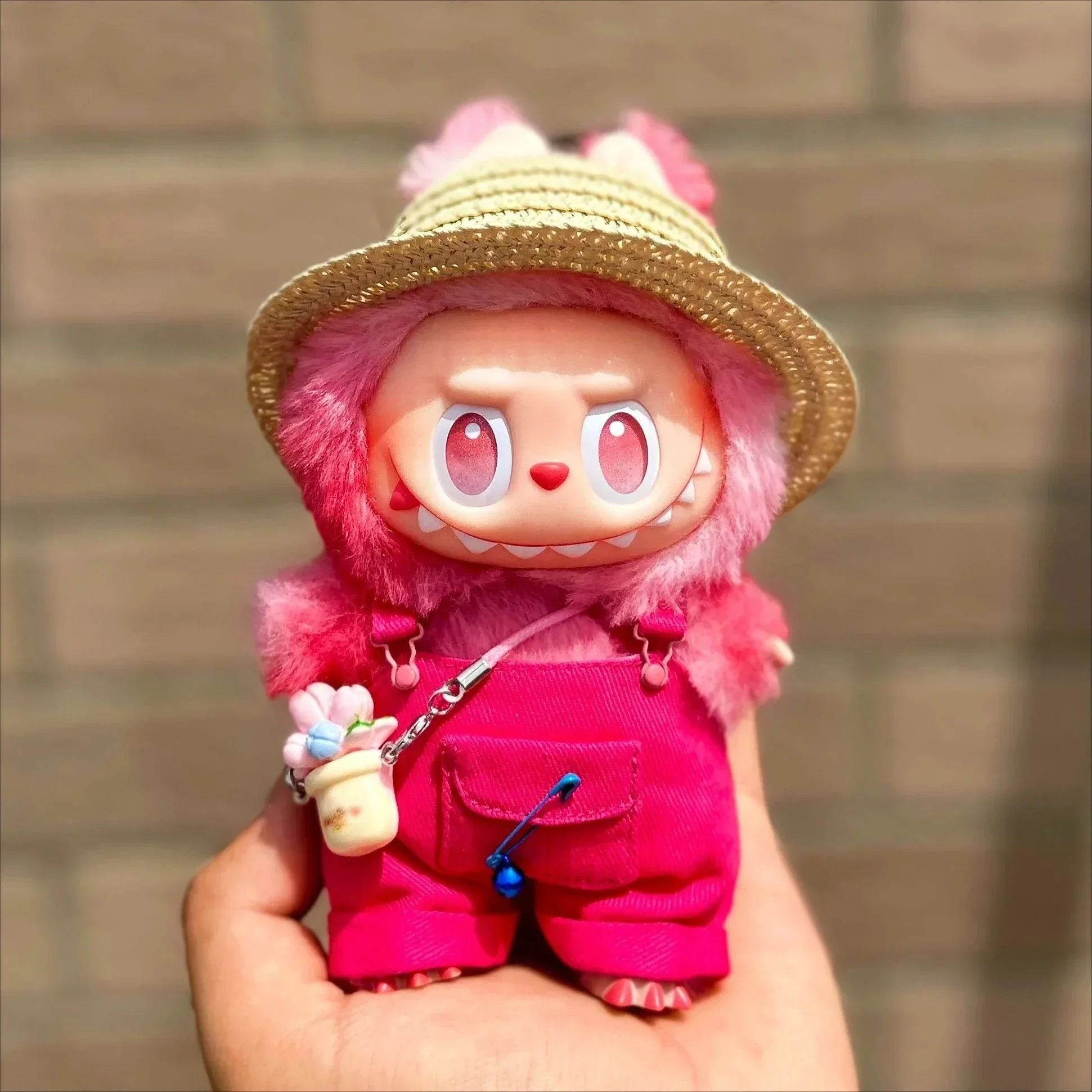 Ropa Labubu 3.0 Doll Clothes Big Into Energy Clothing Replacement Summer Overalls with Straw Hat and Belt Set
Ropa Labubu 3.0 Doll Clothes Big Into Energy Clothing Replacement Summer Overalls with Straw Hat and Belt Set