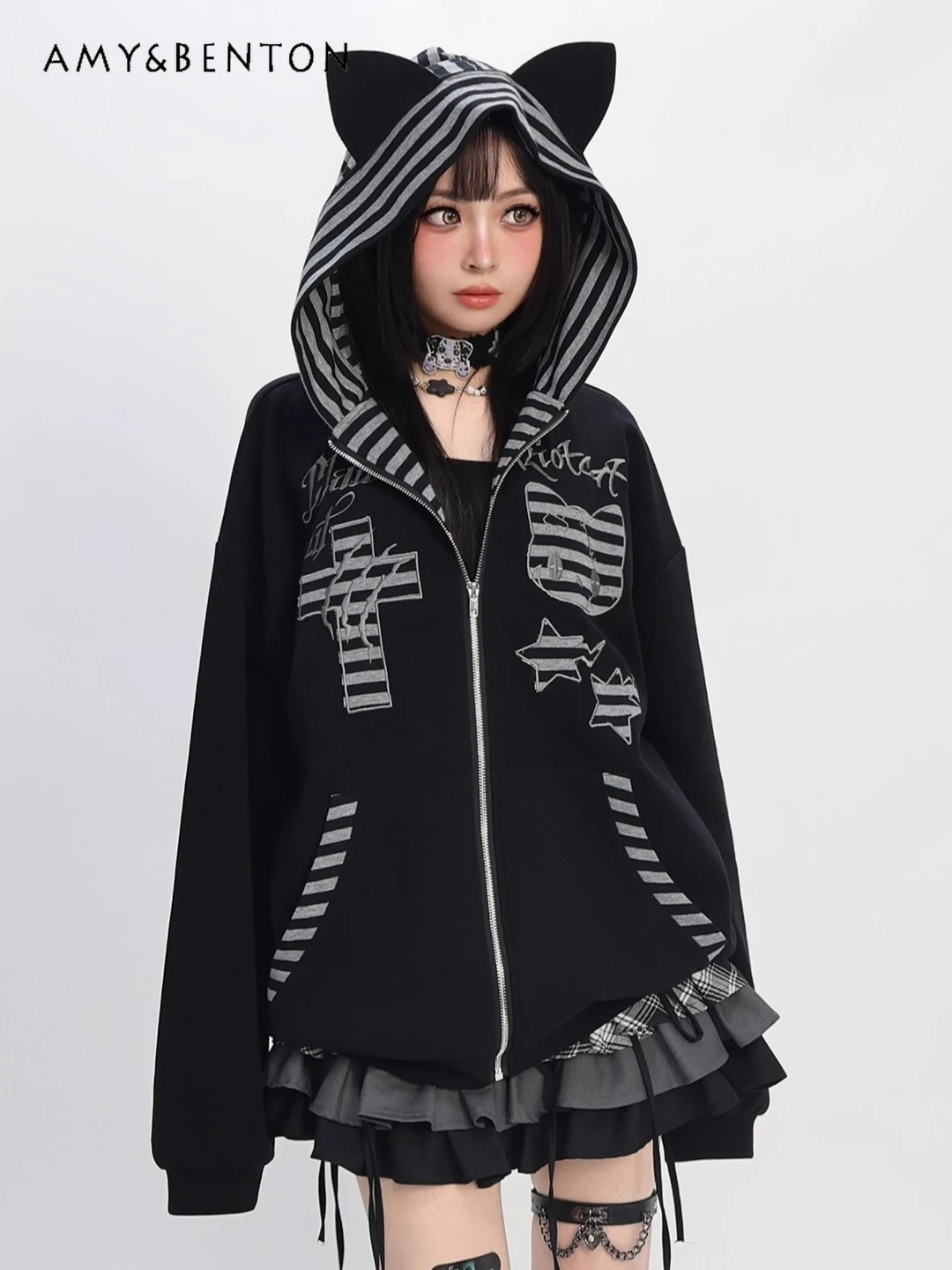 Sweet Cool Cat Ear Hooded Patch Embroidery Striped Patchwork Long Sleeve Subculture Zip Up Hoodie Gothic Y2K Patchwork Hoodies
Sweet Cool Cat Ear Hooded Patch Embroidery Striped Patchwork Long Sleeve Subculture Zip Up Hoodie Gothic Y2K Patchwork Hoodies