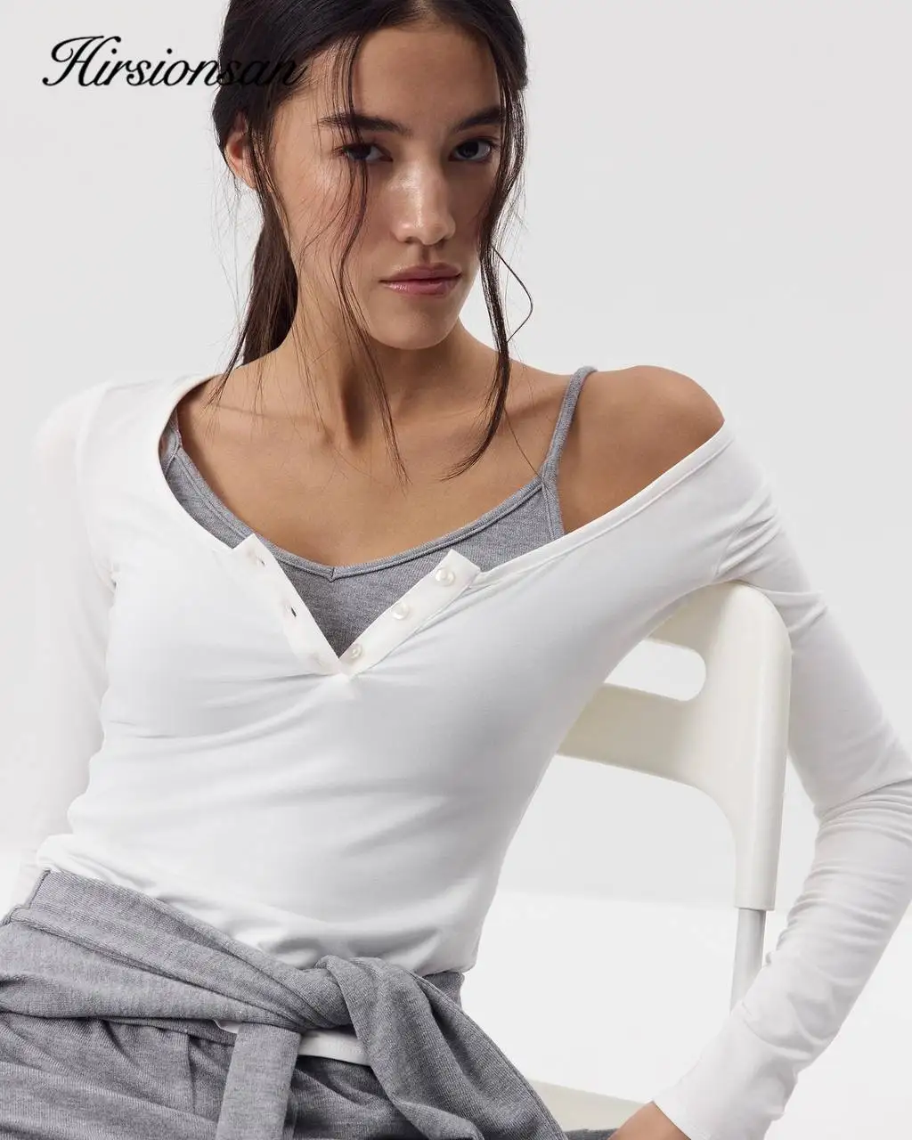 Летние повседневные облегающие футболки Hirsionsan с пэчворком для женщин, из модала, мягкие, с длинным рукавом, сексуальные, 2026, новые, эстетичные топы для женщин
Летние повседневные облегающие футболки Hirsionsan с пэчворком для женщин, из модала, мягкие, с длинным рукавом, сексуальные, 2026, новые, эстетичные топы для женщин