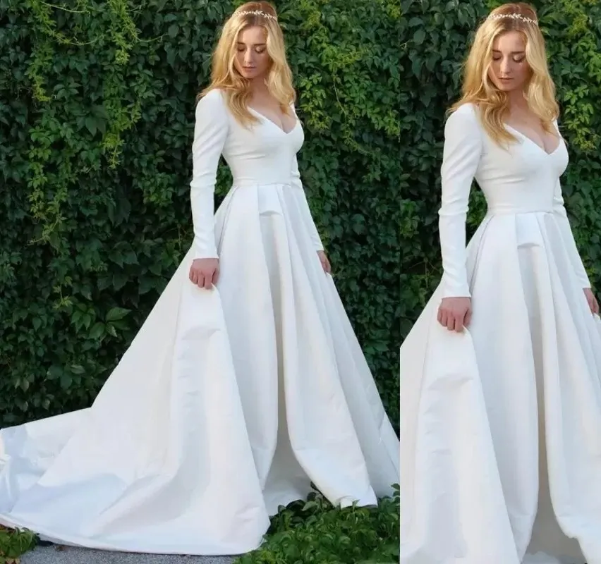 Customized Vintage Long Sleeves Wedding Dresses 2025 V Neck Simple Garden Country Beach Bridal Gowns Plus Size Vestidos De Novia
Customized Vintage Long Sleeves Wedding Dresses 2025 V Neck Simple Garden Country Beach Bridal Gowns Plus Size Vestidos De Novia