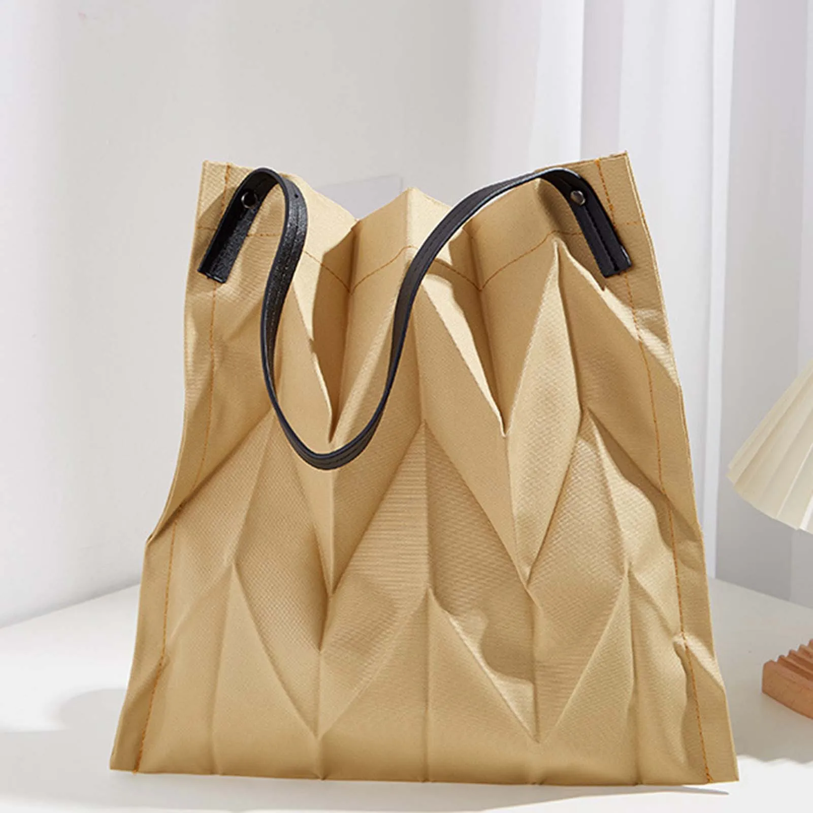 Fashion Pleated Shoulder Waterproof Handbag Lightweight Large Capacity Bag For Daily Work Travel Party Birthday Anniversary Gift
Fashion Pleated Shoulder Waterproof Handbag Lightweight Large Capacity Bag For Daily Work Travel Party Birthday Anniversary Gift