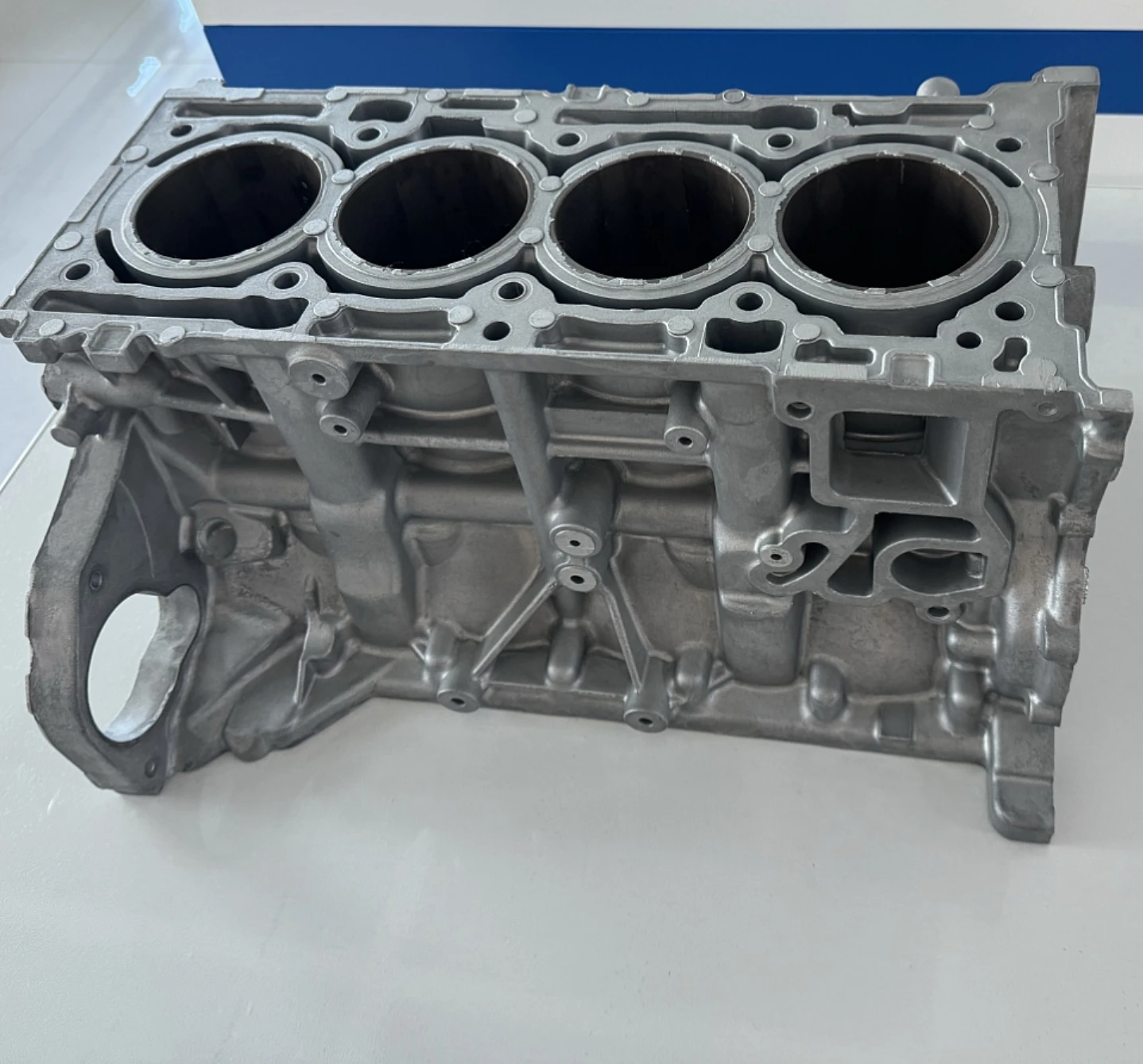 Сертифицированный блок двигателя для различных транспортных средств | Универсальная замена послепродажного обслуживания с гарантированной посадкой
Сертифицированный блок двигателя для различных транспортных средств | Универсальная замена послепродажного обслуживания с гарантированной посадкой