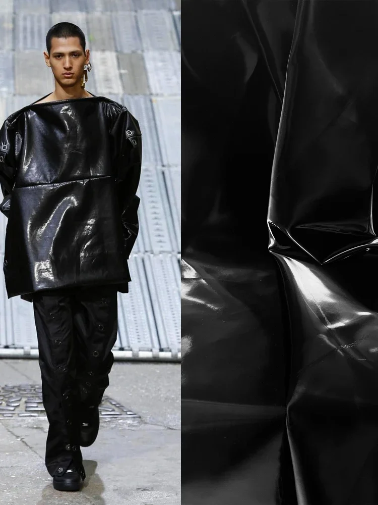 Зеркальная жидкая черная ткань из искусственной кожи из искусственной кожи, креативный модный материал, дизайнерская одежда, ткань для шитья своими руками
Зеркальная жидкая черная ткань из искусственной кожи из искусственной кожи, креативный модный материал, дизайнерская одежда, ткань для шитья своими руками