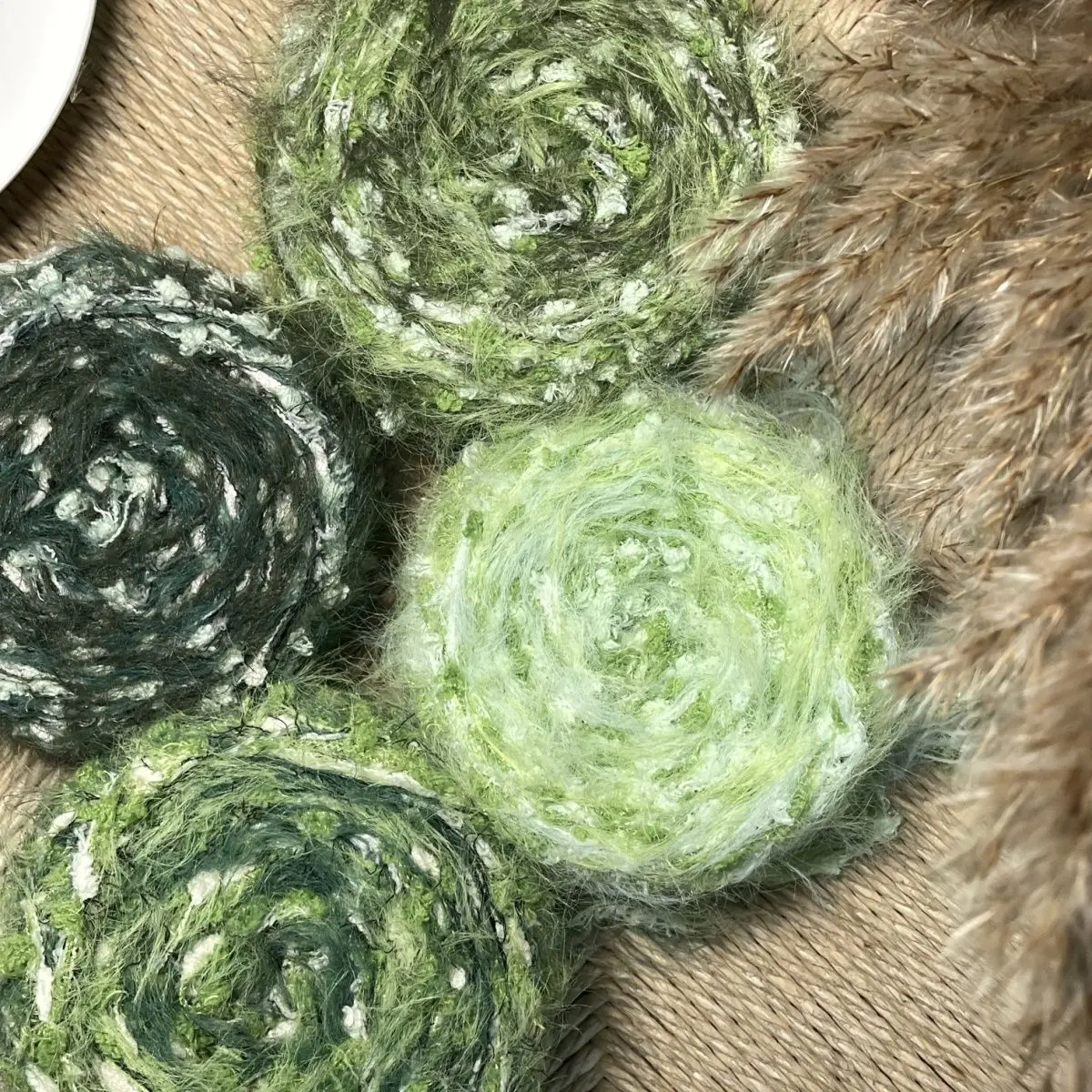100g Green Retro Hand Mixed Thread DIY Braided Thread, Small Fragrant Style Long Haired Yarn, Hand Knitted Hats, Scarves, Bags
100g Green Retro Hand Mixed Thread DIY Braided Thread, Small Fragrant Style Long Haired Yarn, Hand Knitted Hats, Scarves, Bags
