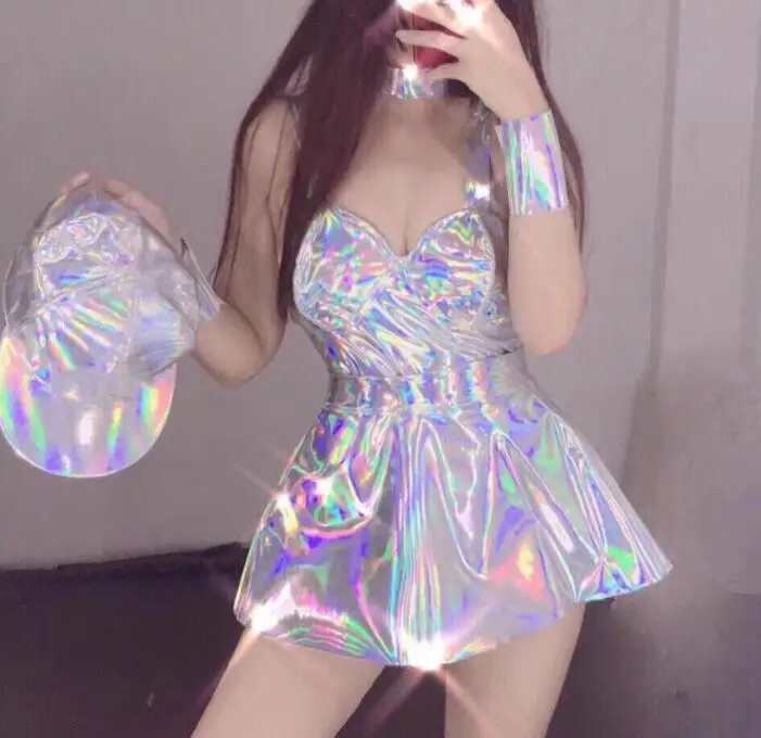 Голографический танцевальный костюм для выступления в ночном клубе, женский костюм для диджея, сценический костюм, топы, шляпа, юбка, кольцо
Голографический танцевальный костюм для выступления в ночном клубе, женский костюм для диджея, сценический костюм, топы, шляпа, юбка, кольцо