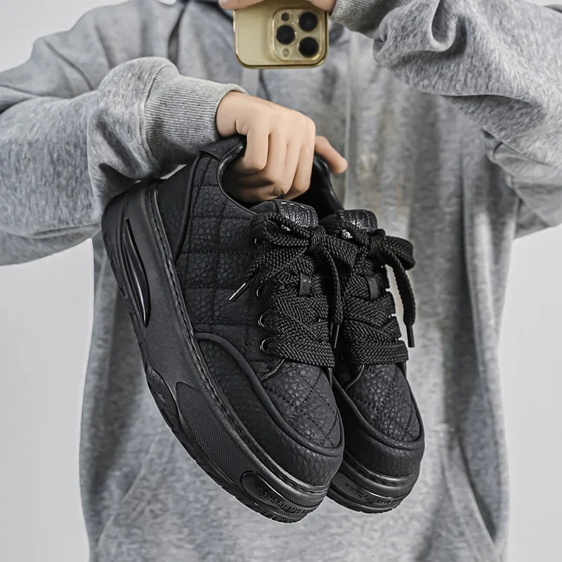 Мужская вулканизированная обувь, новые мужские кроссовки, повседневная обувь на платформе, дышащие уличные кроссовки на шнуровке, модные Tenis Masculino
Мужская вулканизированная обувь, новые мужские кроссовки, повседневная обувь на платформе, дышащие уличные кроссовки на шнуровке, модные Tenis Masculino
