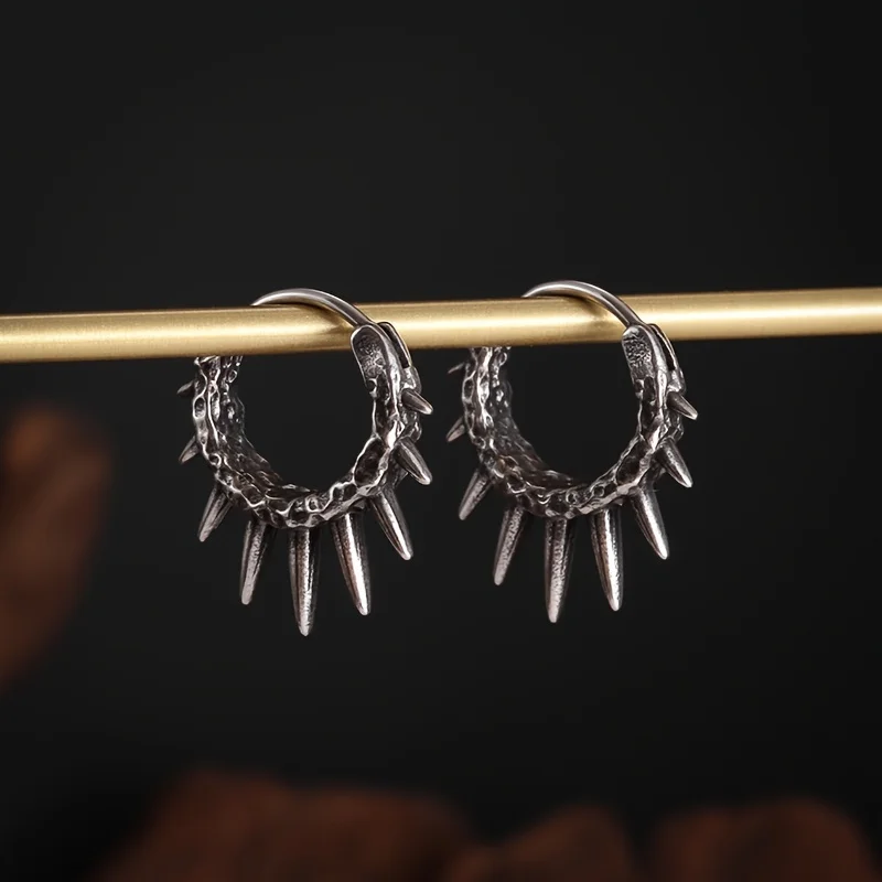 2Pcs locomotive punk earrings, bikers, punk style, suitable for men and women, hypoallergenic jewelry.
2Pcs locomotive punk earrings, bikers, punk style, suitable for men and women, hypoallergenic jewelry.