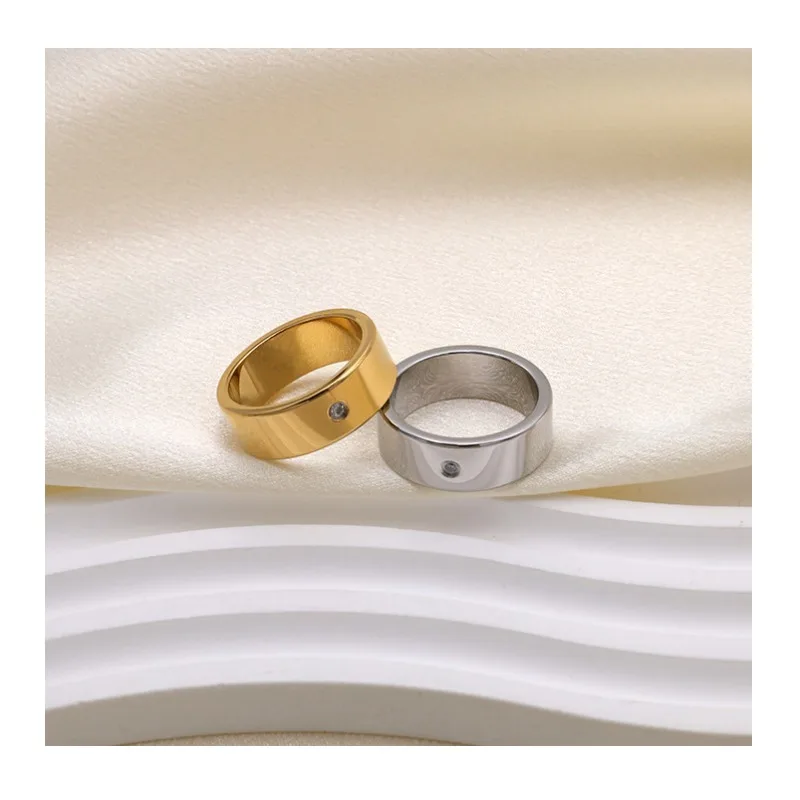Titanium Steel Men's and Women's Rings with The Same Elegant Temperament Couple Jewelry with Diamonds Titanium Steel Fashionable
Titanium Steel Men's and Women's Rings with The Same Elegant Temperament Couple Jewelry with Diamonds Titanium Steel Fashionable