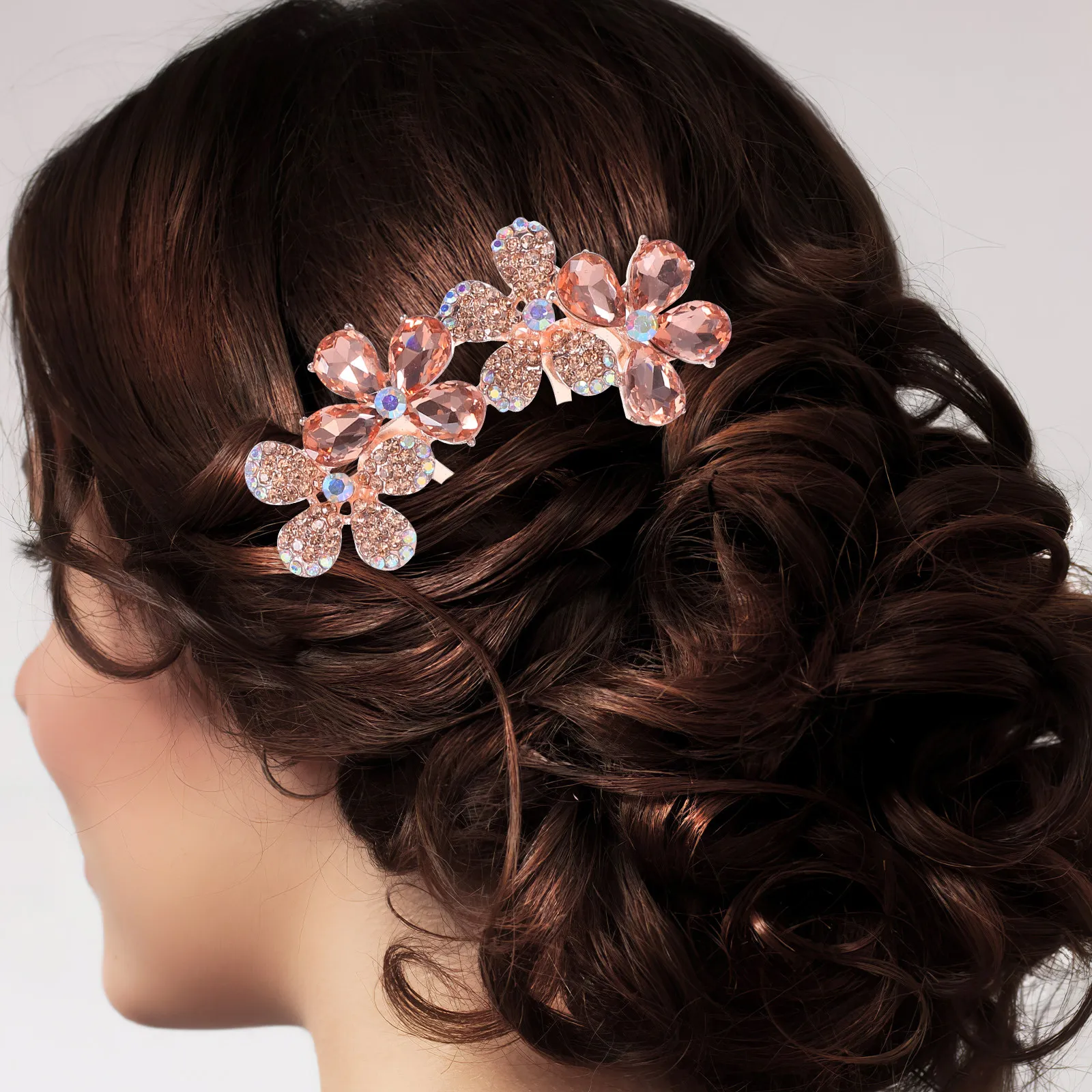 2Pcs Bridal Hair Comb Rhinestone Wedding Accessory Sparkly Floral Metal Hairpin for Brides Chignon Updo Formal Party Styling
2Pcs Bridal Hair Comb Rhinestone Wedding Accessory Sparkly Floral Metal Hairpin for Brides Chignon Updo Formal Party Styling