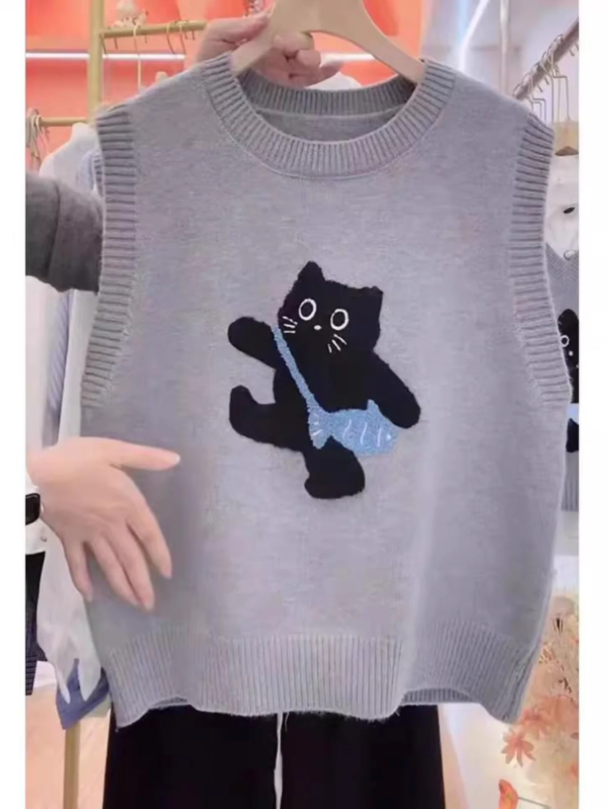 Anti-Aging Knitted Sweater Vest Women's Inner Wear Loose Fit ort Sle Faion Commute Korean Version round Ne Design
Anti-Aging Knitted Sweater Vest Women's Inner Wear Loose Fit ort Sle Faion Commute Korean Version round Ne Design