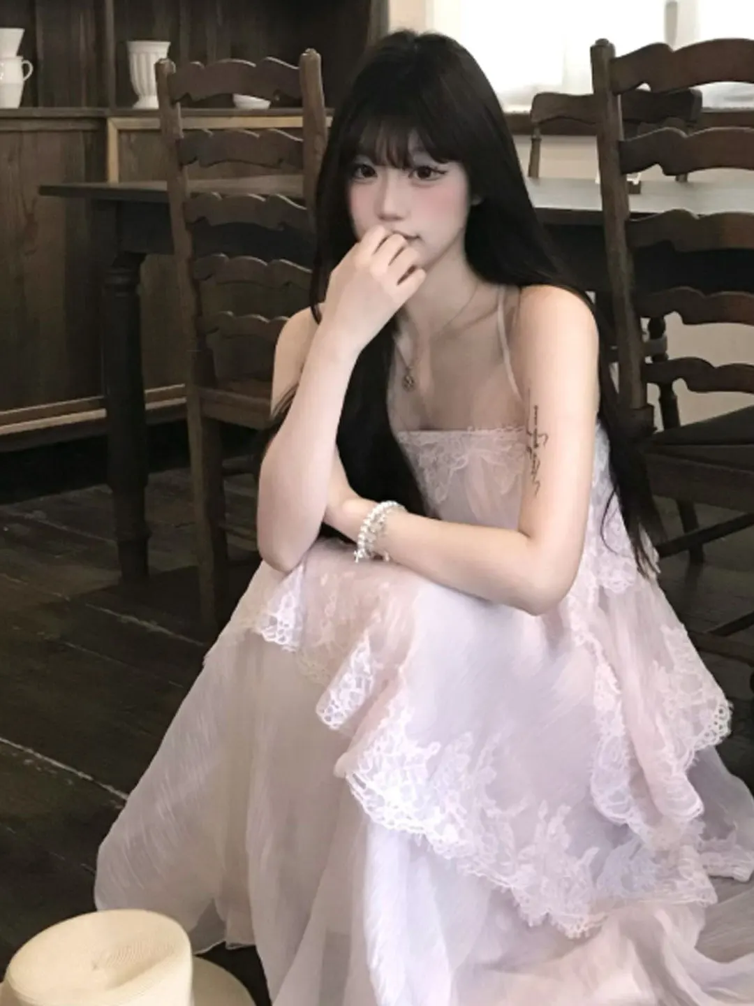 Sweet Lace Fairy Dress Beach Vacation Style Summer Cotton Gown Shoulder Bared Natural Waist Loose Fit A-Line Skirt for Women
Sweet Lace Fairy Dress Beach Vacation Style Summer Cotton Gown Shoulder Bared Natural Waist Loose Fit A-Line Skirt for Women