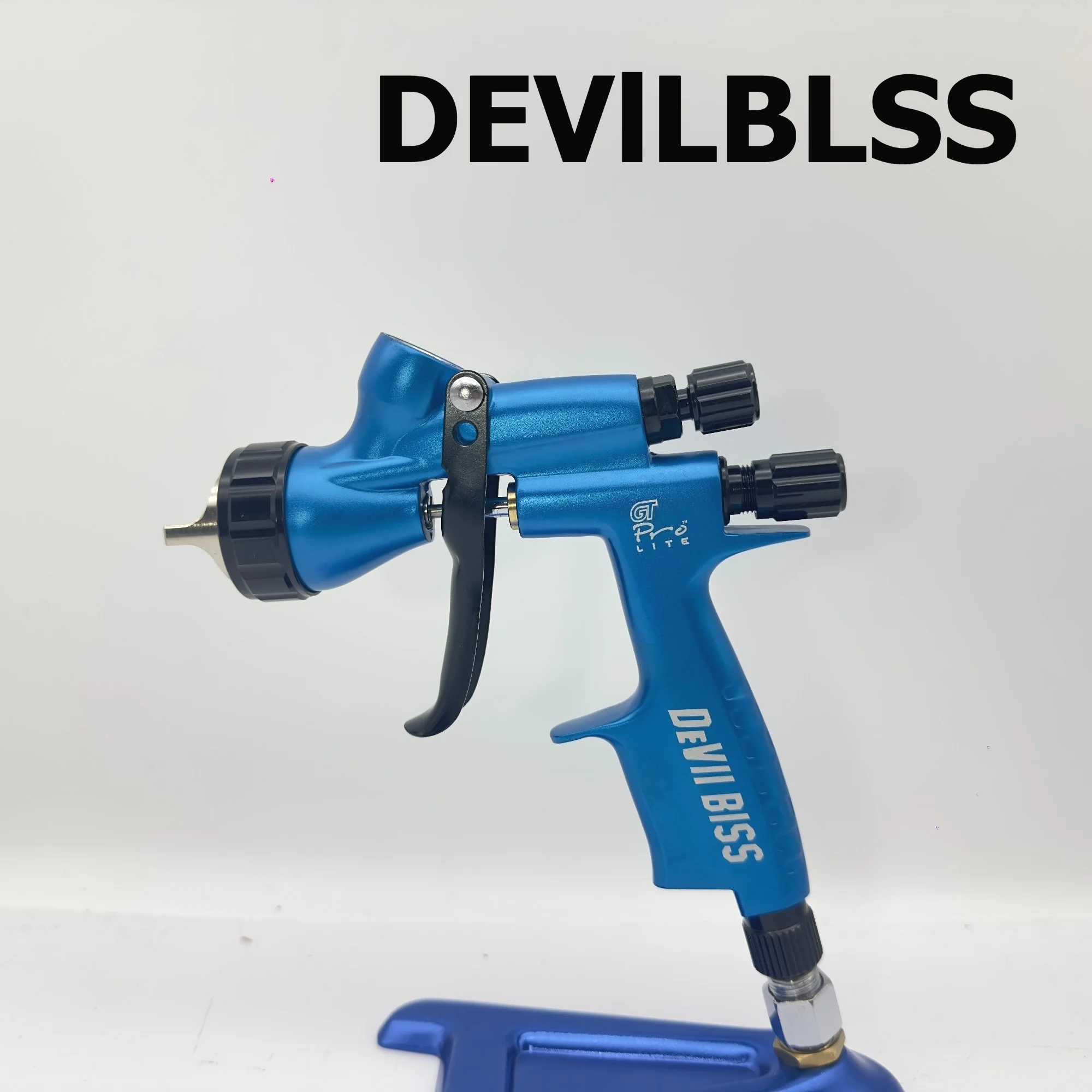 Tpaitlss Paint 600ml Blue 110B 1.3mm Nozzle LVMP Spray Gun Car with Mixed Glass Water-based Air Spray Gun
Tpaitlss Paint 600ml Blue 110B 1.3mm Nozzle LVMP Spray Gun Car with Mixed Glass Water-based Air Spray Gun