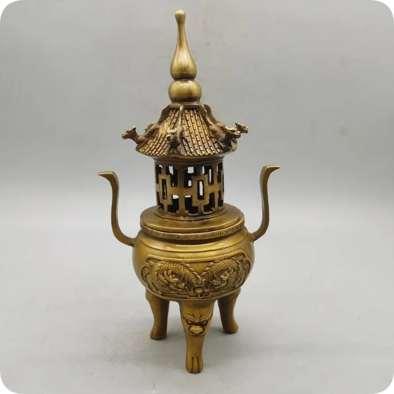 Old building Bronze statue copper lucky dragon Censers incense burners stamp
Old building Bronze statue copper lucky dragon Censers incense burners stamp