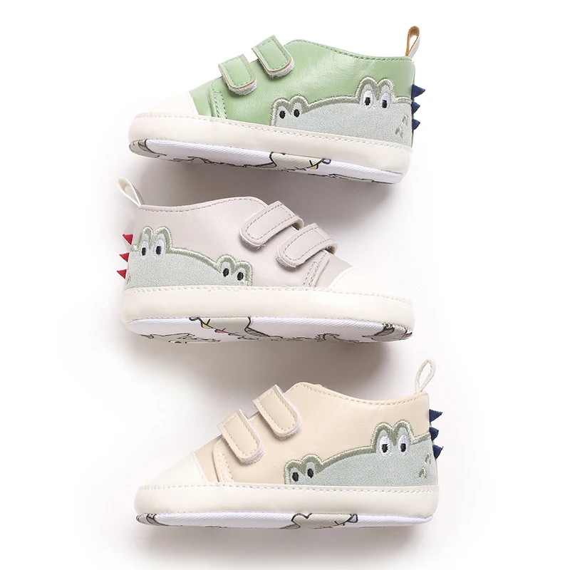 Классические модные детские повседневные кроссовки, винтажные 3-цветные детские нескользящие туфли на мягкой подошве для детской кроватки
Классические модные детские повседневные кроссовки, винтажные 3-цветные детские нескользящие туфли на мягкой подошве для детской кроватки
