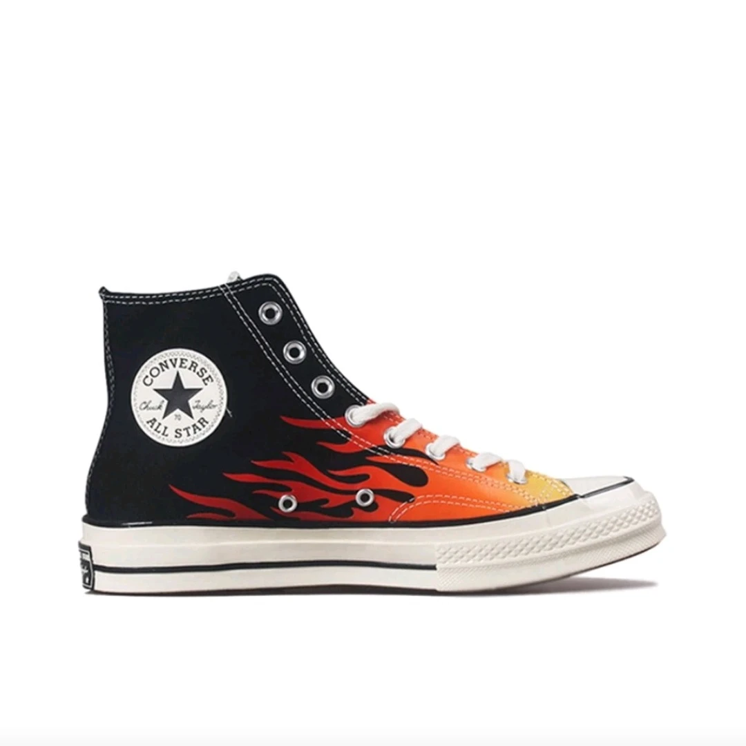 Converse 1970s ctas 70 hi Men's and Women's Skateboarding Shoes, Versatile, High Top Sneakers, Black and Red
Converse 1970s ctas 70 hi Men's and Women's Skateboarding Shoes, Versatile, High Top Sneakers, Black and Red
