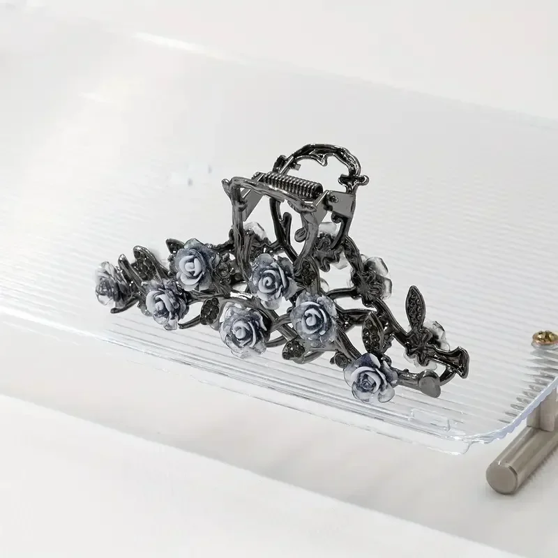 Gentle Black Camellia Hair Claw Beautiful Tassel Alloy Hair Claw Clips French Style Claw Clip Hair Accessories for Women Gils
Gentle Black Camellia Hair Claw Beautiful Tassel Alloy Hair Claw Clips French Style Claw Clip Hair Accessories for Women Gils