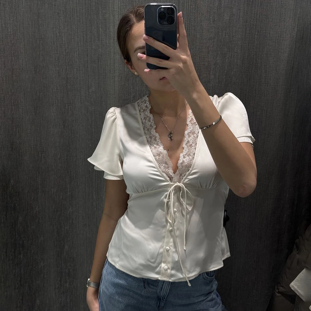 Talenza Elegant Lace Top Sexy Lace-up Slim-Fit T-Shirt New Lace Patchwork V-Neck Summer Streetwear Party Pullover Y2k Top Women
Talenza Elegant Lace Top Sexy Lace-up Slim-Fit T-Shirt New Lace Patchwork V-Neck Summer Streetwear Party Pullover Y2k Top Women