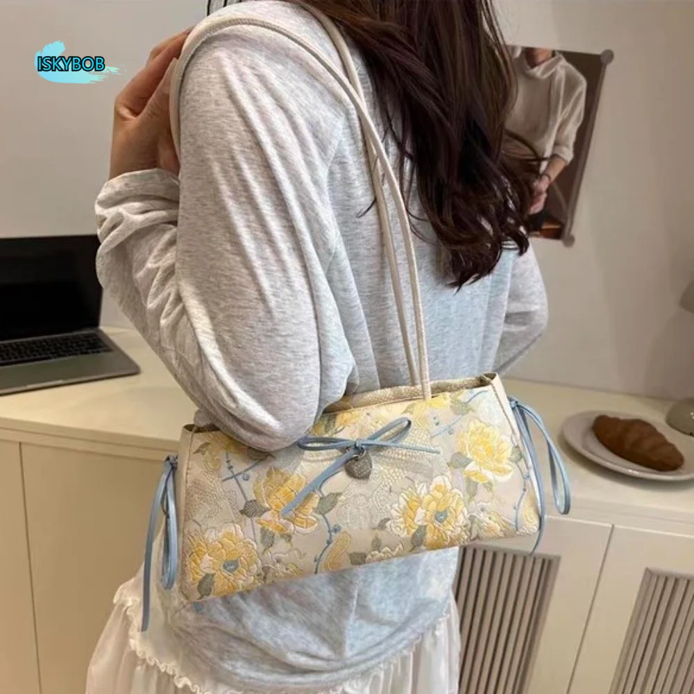 Shopping Flower French Stick Handbag Cloth Chinese Style Bow Shoulder Bag Texture Large Capacity Underarm Bags Travel
Shopping Flower French Stick Handbag Cloth Chinese Style Bow Shoulder Bag Texture Large Capacity Underarm Bags Travel