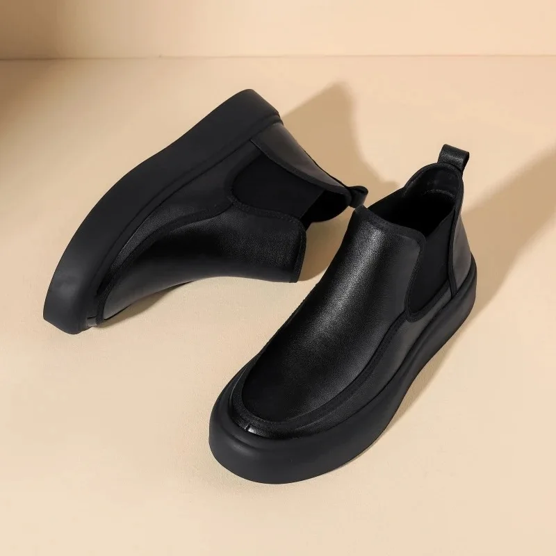 Men's shoes for autumn and winter 2025 with plush men's leather Chelsea boots versatile and casual men's shoes
Men's shoes for autumn and winter 2025 with plush men's leather Chelsea boots versatile and casual men's shoes