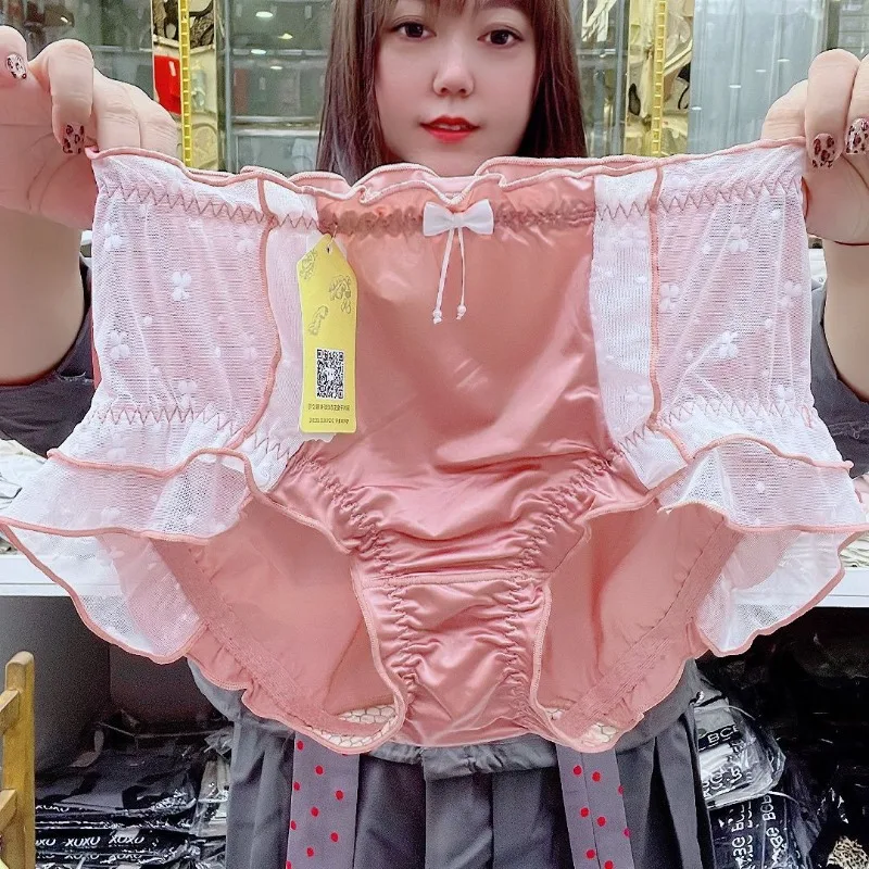 Японские сетчатые трусики в стиле Лолиты для девочек, сексуальные милые женские трусы со средней талией и кружевом с бантом, дышащие удобные хлопковые трусы с рюшами по краям
Японские сетчатые трусики в стиле Лолиты для девочек, сексуальные милые женские трусы со средней талией и кружевом с бантом, дышащие удобные хлопковые трусы с рюшами по краям