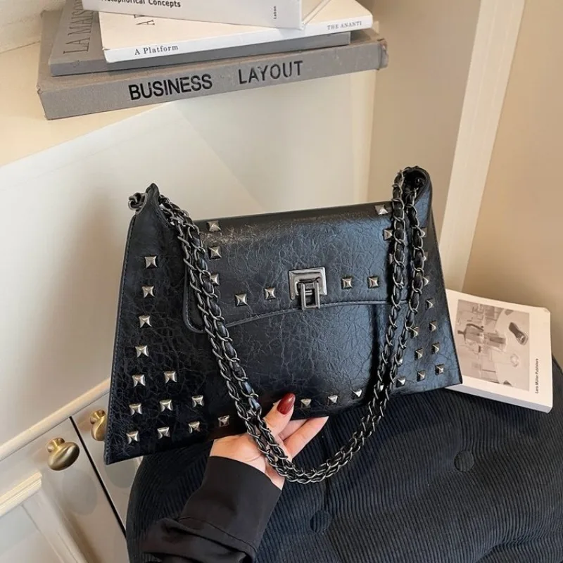 Шикарная сумка через плечо в форме полумесяца в стиле Майяра, дизайн в форме ракушки, новинка 2025 года, изысканная модель
Шикарная сумка через плечо в форме полумесяца в стиле Майяра, дизайн в форме ракушки, новинка 2025 года, изысканная модель