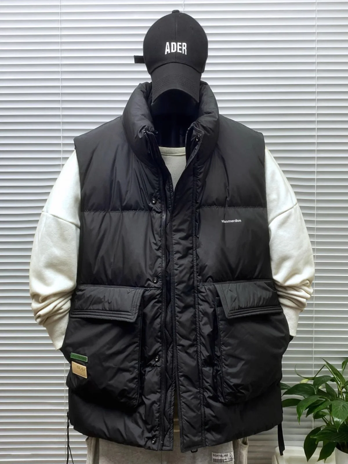 Мужской утепленный пуховый жилет большого размера, модный брендовый жилет с воротником-стойкой, рабочая одежда, жилет с подплечниками для подростков и студентов
Мужской утепленный пуховый жилет большого размера, модный брендовый жилет с воротником-стойкой, рабочая одежда, жилет с подплечниками для подростков и студентов