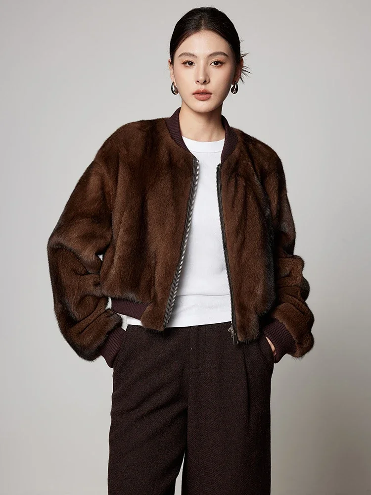 High-end Luxury Natural Mink Fur Bomber Jacket for Women 2026 New Simple Stand Collar Short Winter Genuine Leather Real Fur Coat
High-end Luxury Natural Mink Fur Bomber Jacket for Women 2026 New Simple Stand Collar Short Winter Genuine Leather Real Fur Coat