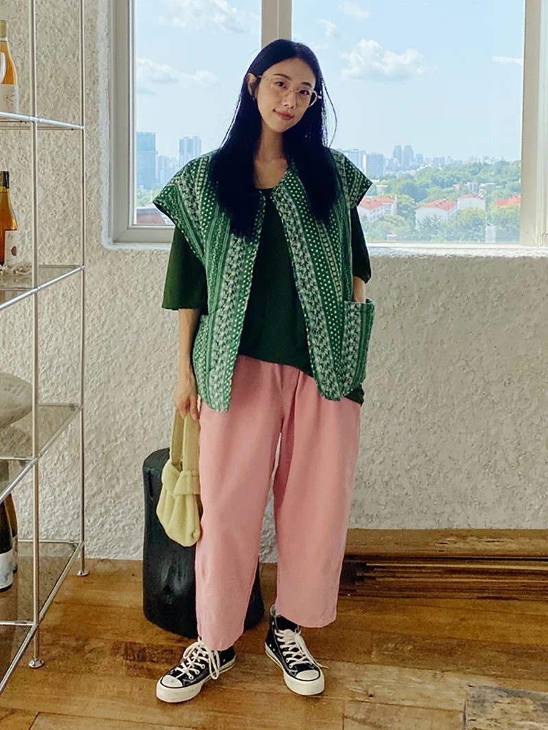 Новый утепленный хлопковый жилет SYLP с принтом для женщин, осенне-зимний, модный, для повседневной носки, с круглым вырезом, на одной пуговице
Новый утепленный хлопковый жилет SYLP с принтом для женщин, осенне-зимний, модный, для повседневной носки, с круглым вырезом, на одной пуговице