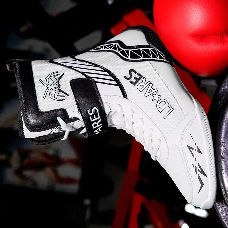 Мужские борцовские туфли, черные, красные боксерские туфли для мужчин, роскошные брендовые боевые туфли, мужские тренировочные туфли для спортзала
Мужские борцовские туфли, черные, красные боксерские туфли для мужчин, роскошные брендовые боевые туфли, мужские тренировочные туфли для спортзала