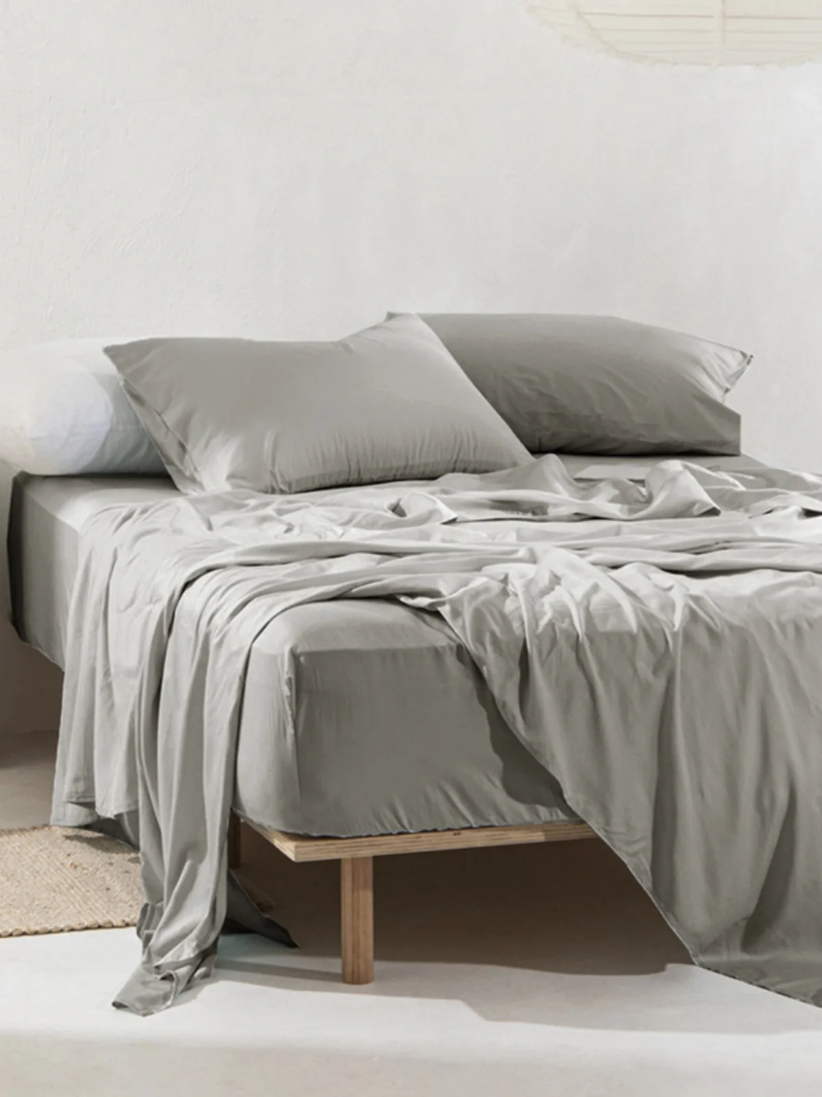 Cool Sensation Bamboo Fiber Bedding Cover Protector 80 Tead Count Satin Weave Naked Sp ible with .8m Bed
Cool Sensation Bamboo Fiber Bedding Cover Protector 80 Tead Count Satin Weave Naked Sp ible with .8m Bed