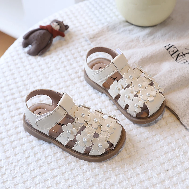 Girls' Sandals with Flower and Pearl Decorations Anti-collision Sandals Breathable Comfortable Soft Velcro Children's Sandals
Girls' Sandals with Flower and Pearl Decorations Anti-collision Sandals Breathable Comfortable Soft Velcro Children's Sandals