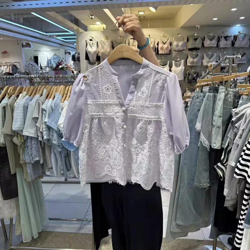 Slimming Effect Bubble Sleeve Lace Embroidery Hollow out Stand Collar Shirt Women's Fashion French Style Loose Fit Summer New
Slimming Effect Bubble Sleeve Lace Embroidery Hollow out Stand Collar Shirt Women's Fashion French Style Loose Fit Summer New