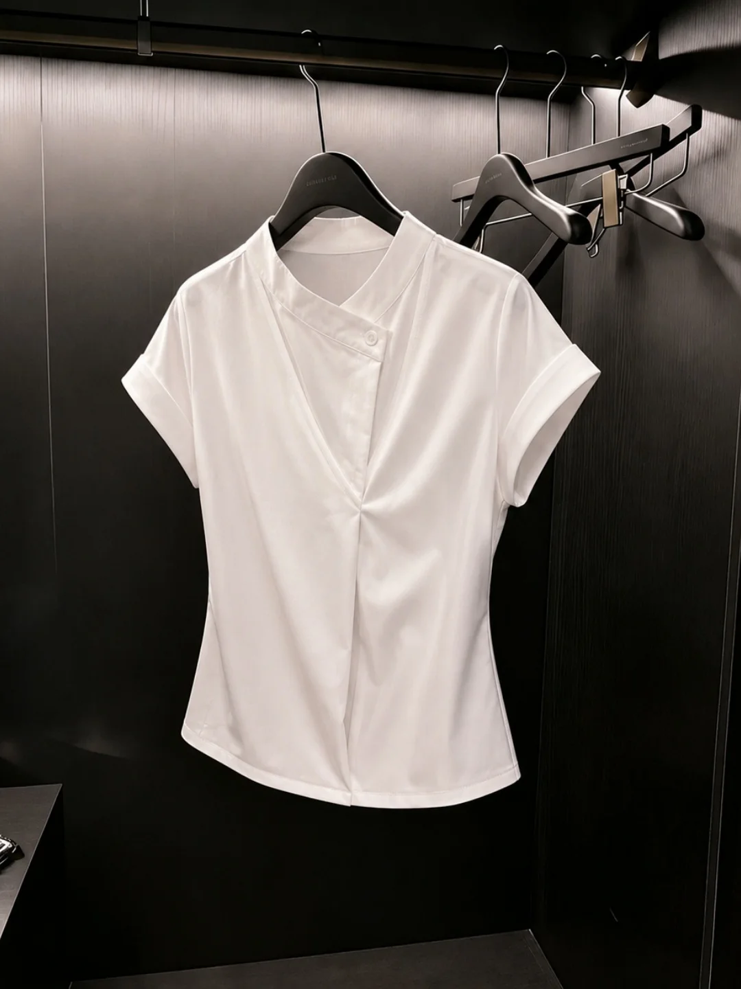 Minimalist Commute Short Sleeve Shirt Elegant Simple Style Summer 2026 Fashionable Versatile Top Quality Silk Women's Clothing
Minimalist Commute Short Sleeve Shirt Elegant Simple Style Summer 2026 Fashionable Versatile Top Quality Silk Women's Clothing