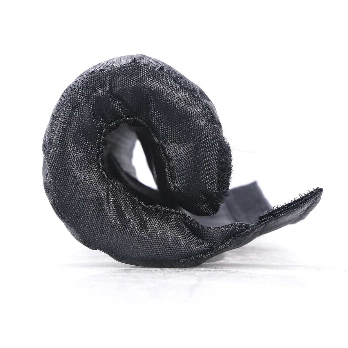 Barbell Squat Pad Neck Shoulder Protective Cushion Standard Size Thick Soft Non-Slip Squat Neck Pad for Gym Exercises
Barbell Squat Pad Neck Shoulder Protective Cushion Standard Size Thick Soft Non-Slip Squat Neck Pad for Gym Exercises