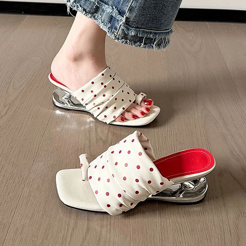 Genuine Sheepskin Heels for Ladies Design Pleated Polka Dot Slippers for Woman Sexy Open-toe Wedge Heel Summer Flip Flops
Genuine Sheepskin Heels for Ladies Design Pleated Polka Dot Slippers for Woman Sexy Open-toe Wedge Heel Summer Flip Flops