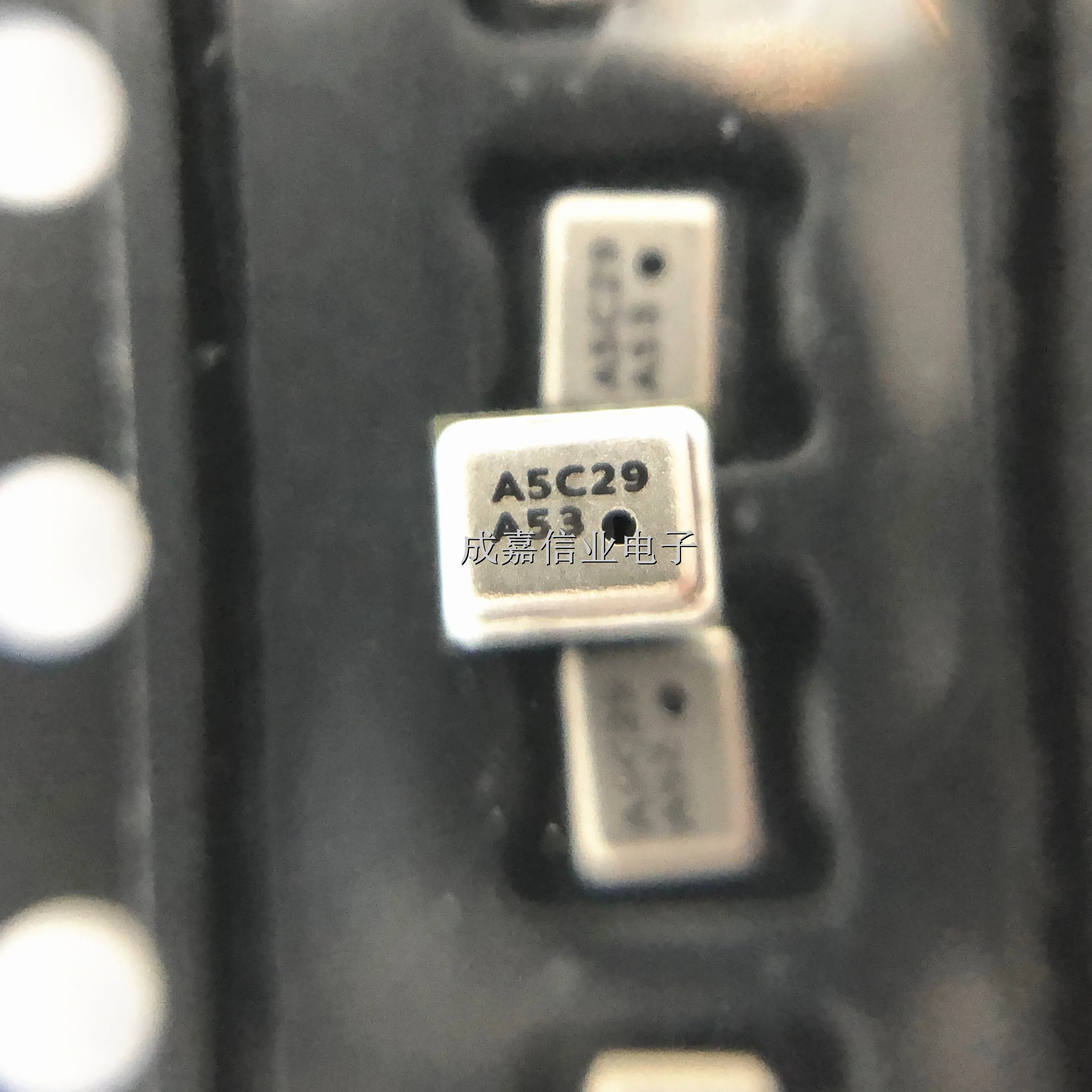 10 шт./лот SPL06-001 LGA-8 (2x2,5) I2C; Датчик давления SPI 300hpa~1100hpa 1,7 В ~ 3,6 В Рабочая температура-40 ℃ ~+85 ℃
10 шт./лот SPL06-001 LGA-8 (2x2,5) I2C; Датчик давления SPI 300hpa~1100hpa 1,7 В ~ 3,6 В Рабочая температура-40 ℃ ~+85 ℃
