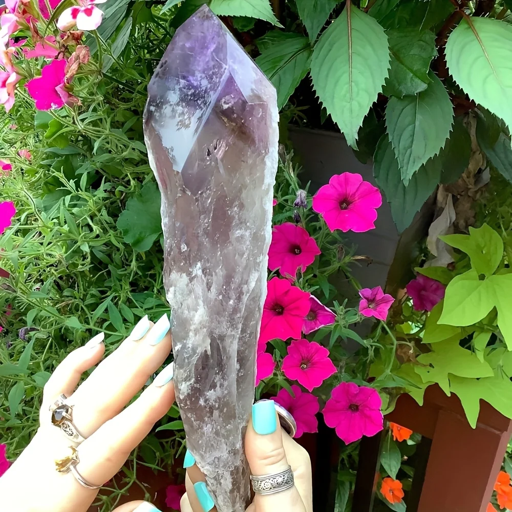 800-900gNatural Amethyst Scepter Crystal Wand High Clarity Healing Stone Meditation Tool Decor for Living Room/Study Energy Gift
800-900gNatural Amethyst Scepter Crystal Wand High Clarity Healing Stone Meditation Tool Decor for Living Room/Study Energy Gift