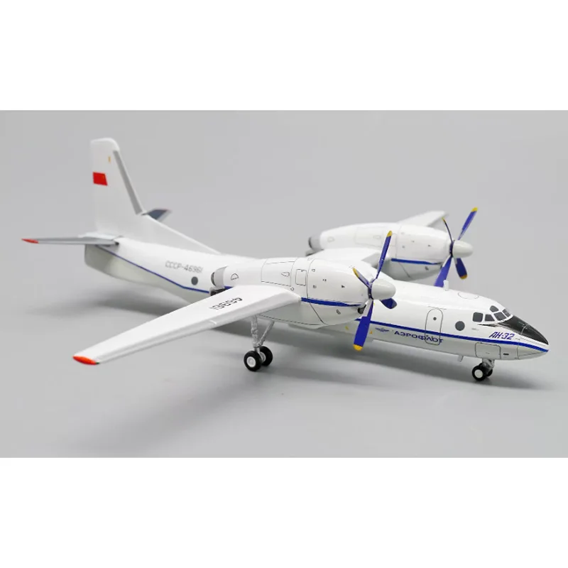 Aviaboss 1/200 Scale A2030 Soviet Airlines An-32 AN32 Transport Aircraft Die-cast Alloy Model Collectible Decorative Gift
Aviaboss 1/200 Scale A2030 Soviet Airlines An-32 AN32 Transport Aircraft Die-cast Alloy Model Collectible Decorative Gift