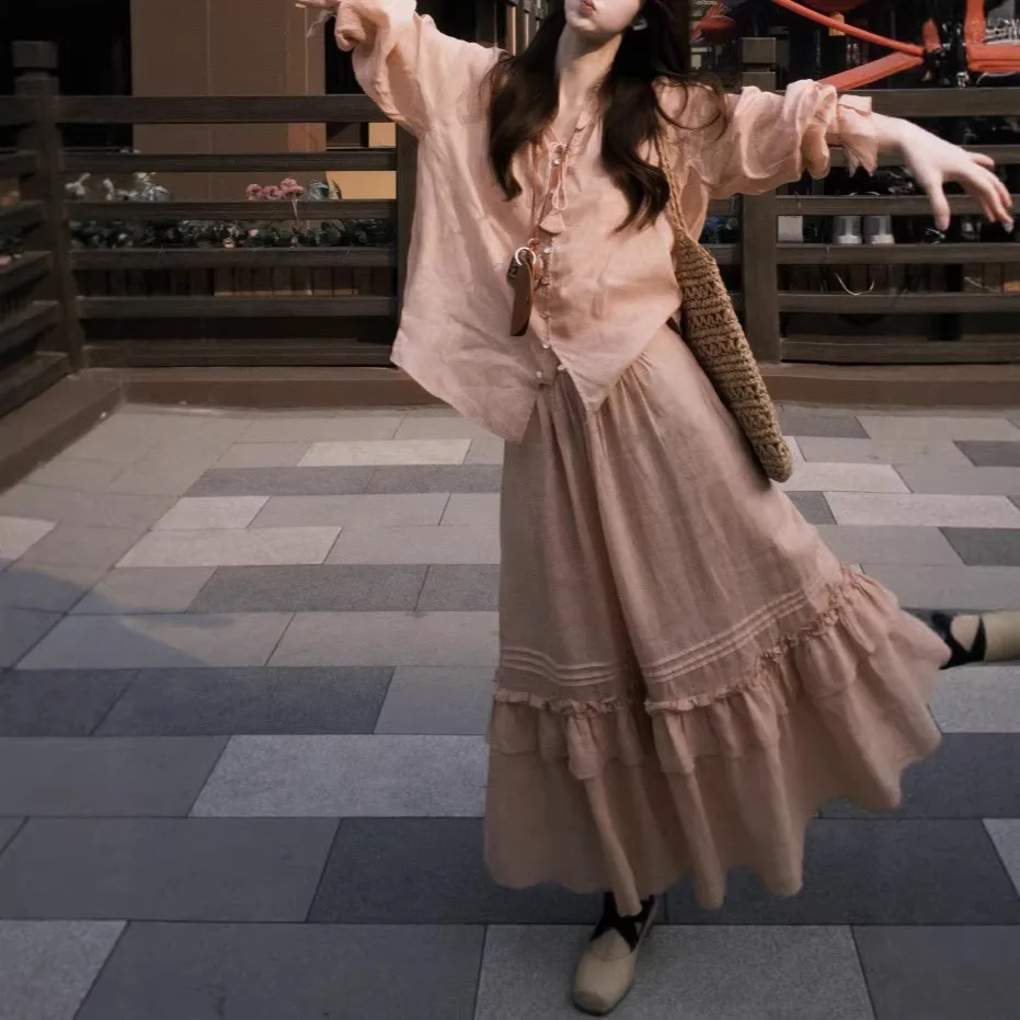 Spring 2026 Women's Long Sleeve Shirt And Skirt Set with Bunch Flower Collar Design Irregular Hemline Pressed Flower Skirt
Spring 2026 Women's Long Sleeve Shirt And Skirt Set with Bunch Flower Collar Design Irregular Hemline Pressed Flower Skirt