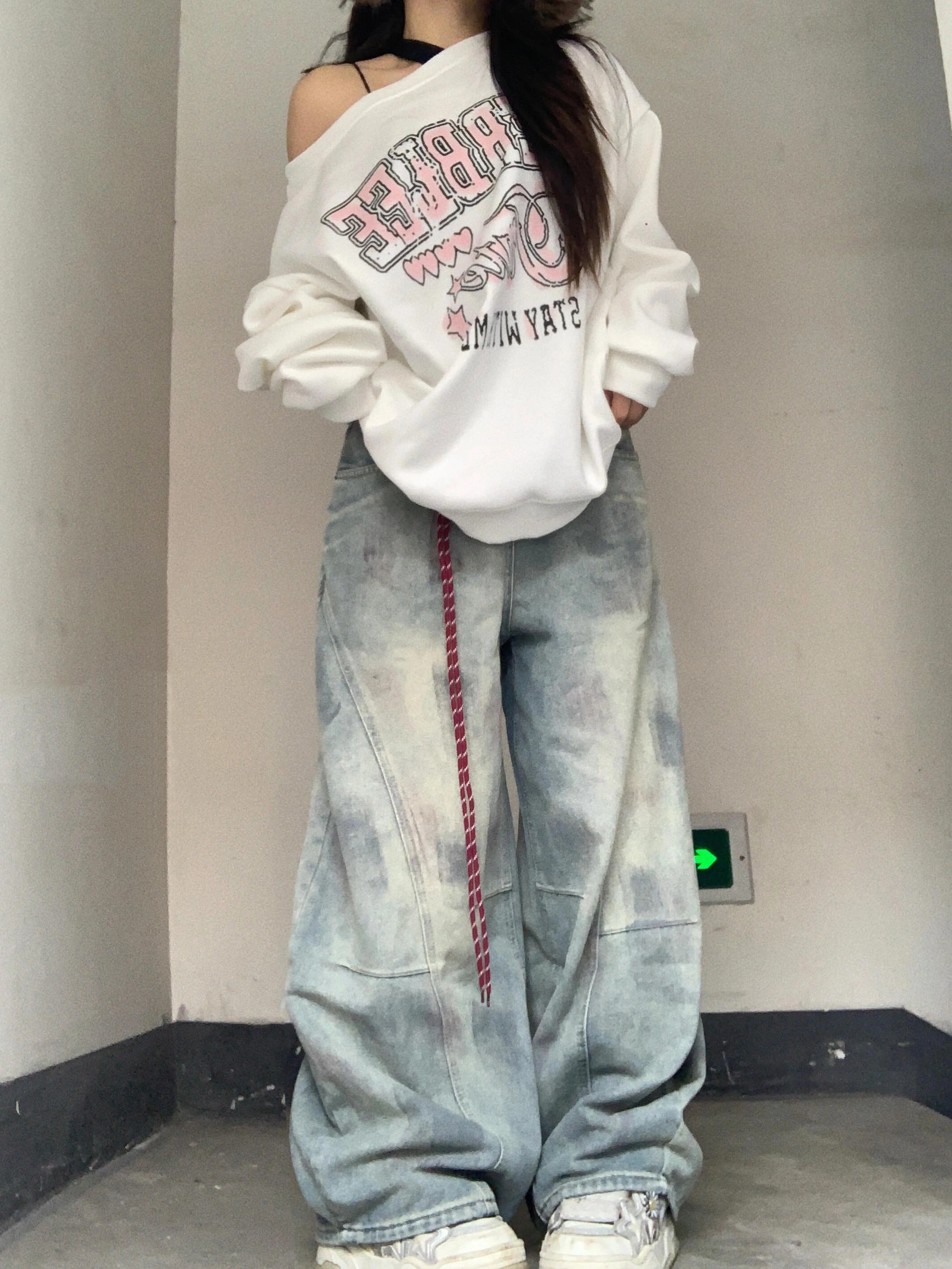 American Style Faded Denim Jeans Women Loose Wide Leg Pants Lazy Style Low Waist Casual Cotton Trousers Non-Stretch
American Style Faded Denim Jeans Women Loose Wide Leg Pants Lazy Style Low Waist Casual Cotton Trousers Non-Stretch