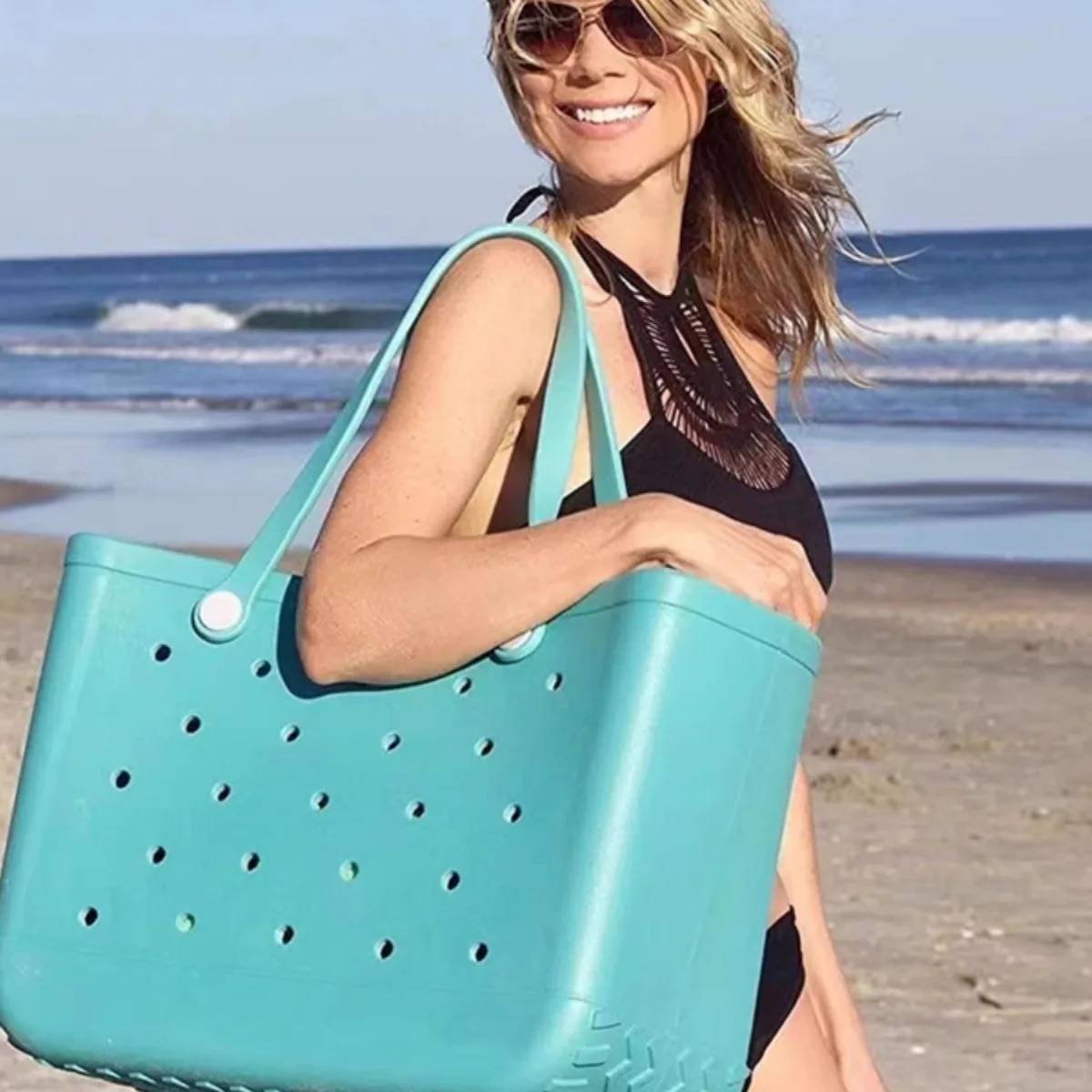 DOIAESKV EVA beach bag large handbag new European and American fashion shoulder bag large capacity foreign air texture hole bag
DOIAESKV EVA beach bag large handbag new European and American fashion shoulder bag large capacity foreign air texture hole bag