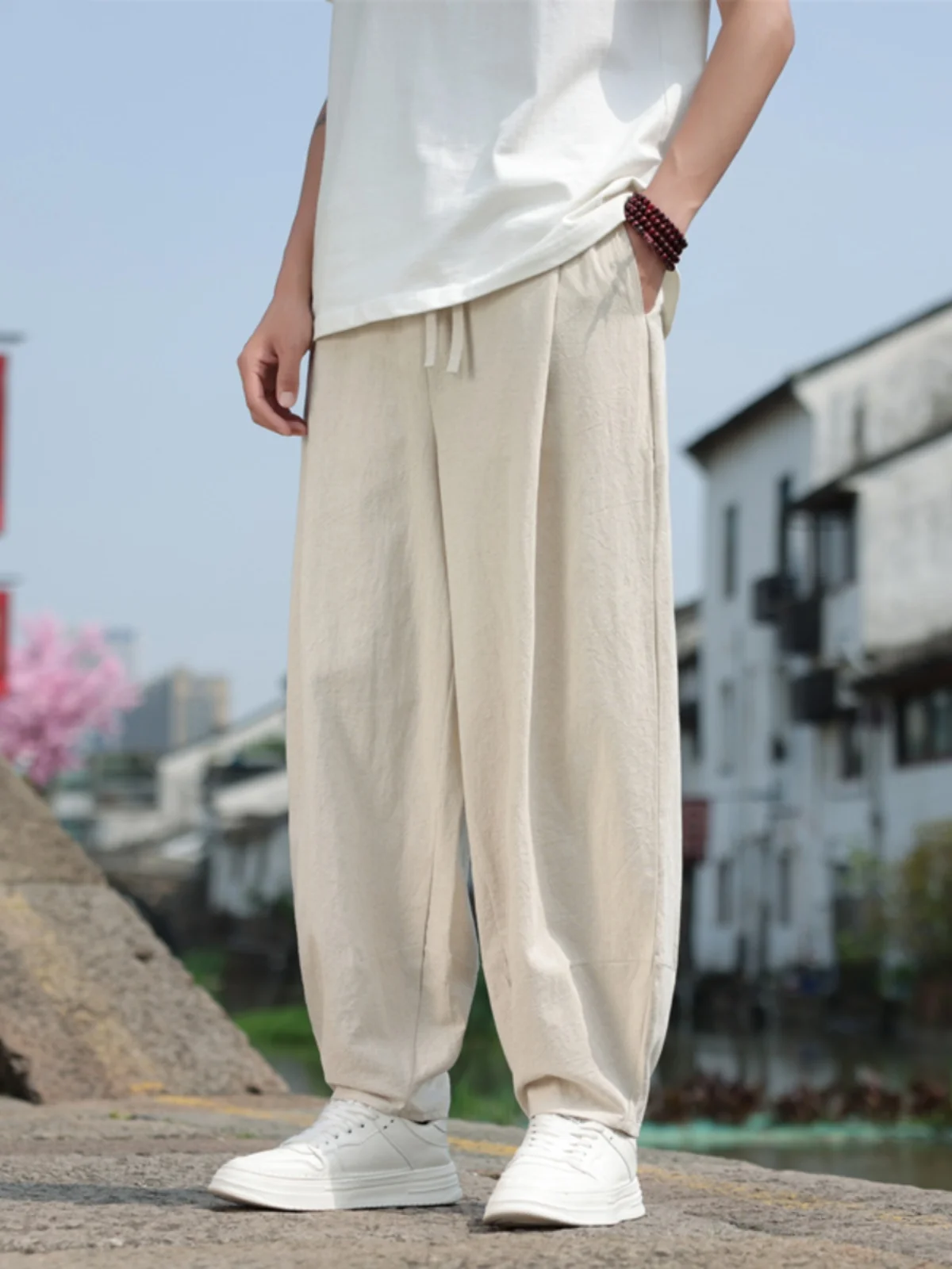 Мужские летние свободные повседневные брюки из хлопка и льна, укороченные брюки-харланы, свободный крой, молодежный стиль, летняя одежда
Мужские летние свободные повседневные брюки из хлопка и льна, укороченные брюки-харланы, свободный крой, молодежный стиль, летняя одежда