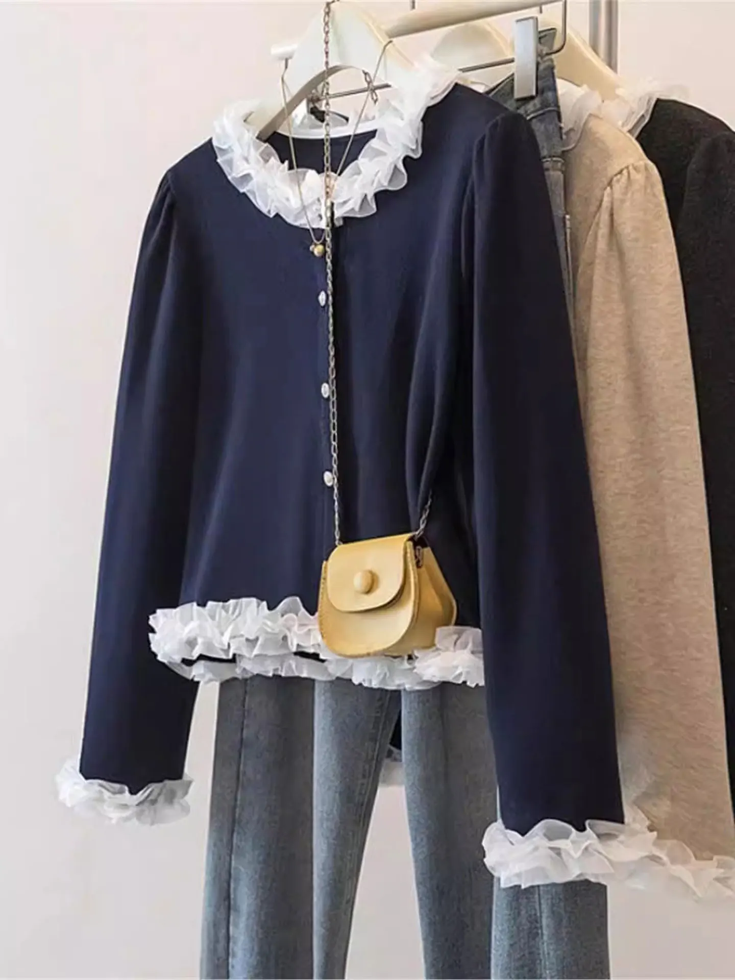 Cobalt Blue Long Sve irt Women's oulder Length Wooden Collar Casual Sle plus Size Korean Sle Top for Spring
Cobalt Blue Long Sve irt Women's oulder Length Wooden Collar Casual Sle plus Size Korean Sle Top for Spring