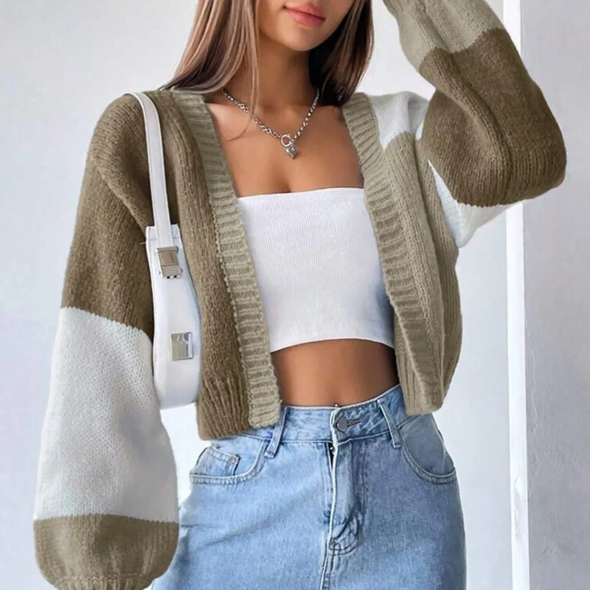 24 Cardigan Women's New Versatile Color Blocking Casual Niche Striped Long Sleeved Knitted Sweater Pullovers Jacket For Women
24 Cardigan Women's New Versatile Color Blocking Casual Niche Striped Long Sleeved Knitted Sweater Pullovers Jacket For Women