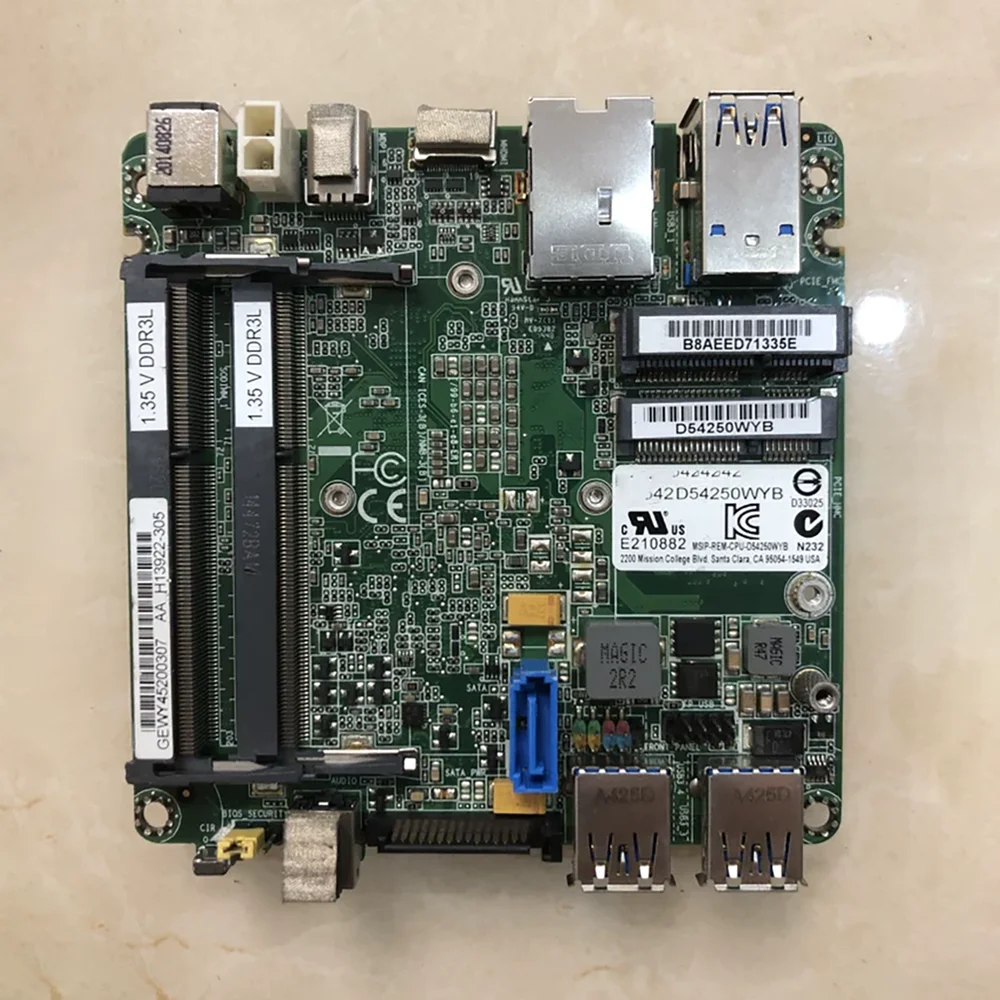 i5‑4250U 1.3GHz / 2.6GHz QS77 Express 15W DDR3L‑1333/1600 16GB NUC D54250WYB D54250WYB
i5‑4250U 1.3GHz / 2.6GHz QS77 Express 15W DDR3L‑1333/1600 16GB NUC D54250WYB D54250WYB