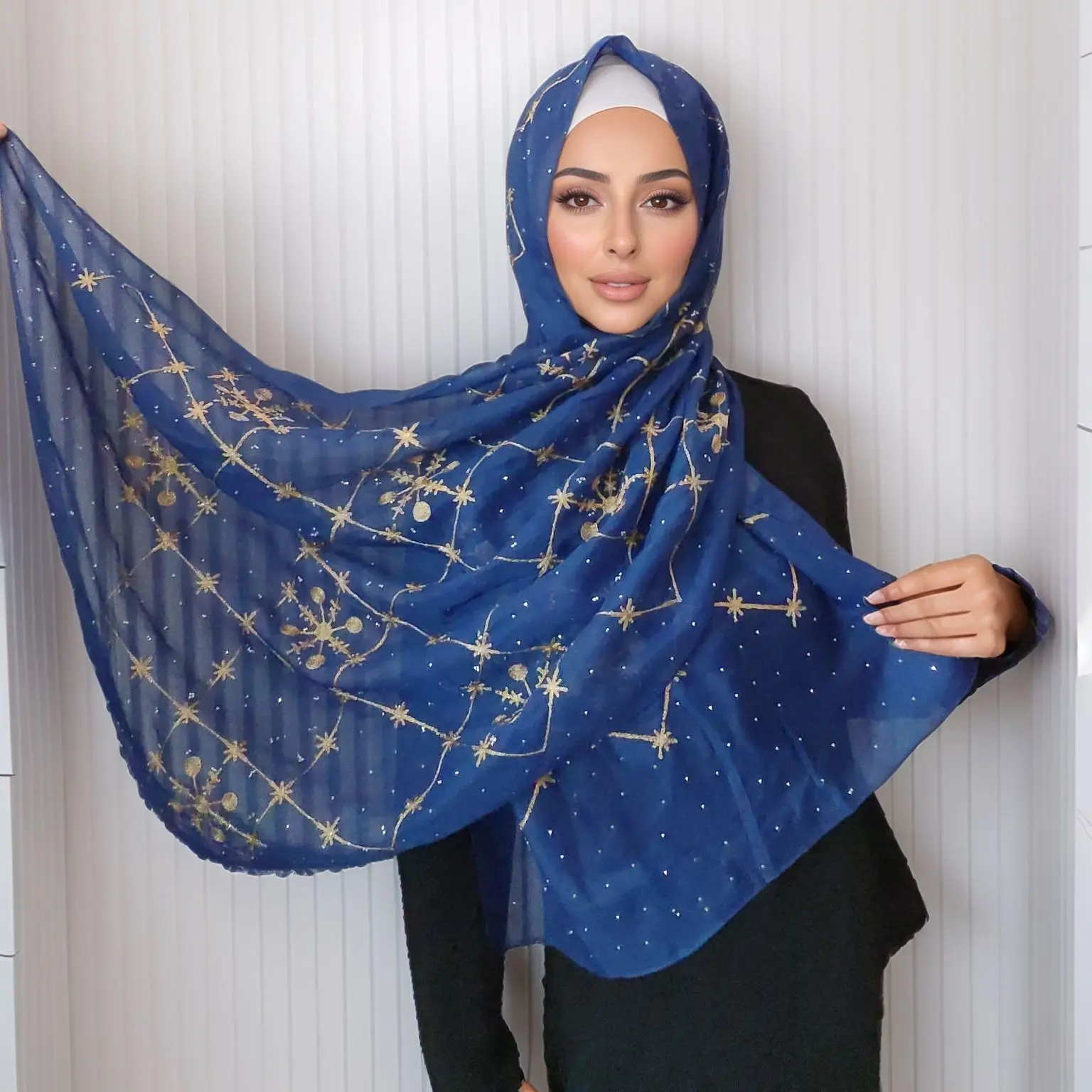 70*175CM Malaysia Indonesia Selling Women's Head Covering Hui New Chiffon Embroidered Hot Diamond Decorative Wrap Scarf
70*175CM Malaysia Indonesia Selling Women's Head Covering Hui New Chiffon Embroidered Hot Diamond Decorative Wrap Scarf