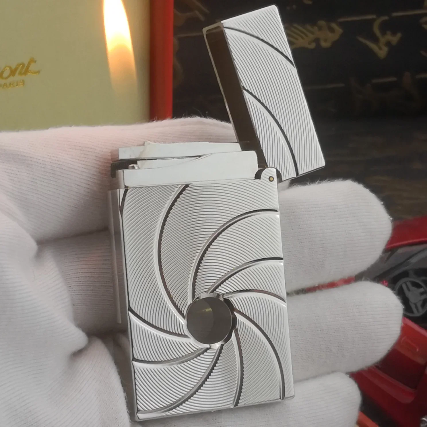 Butane Gas Creative Lighter Portable Outdoor Cigar Lighter Natural Lacquer Cigarette Accessories Men's Collection Gift
Butane Gas Creative Lighter Portable Outdoor Cigar Lighter Natural Lacquer Cigarette Accessories Men's Collection Gift
